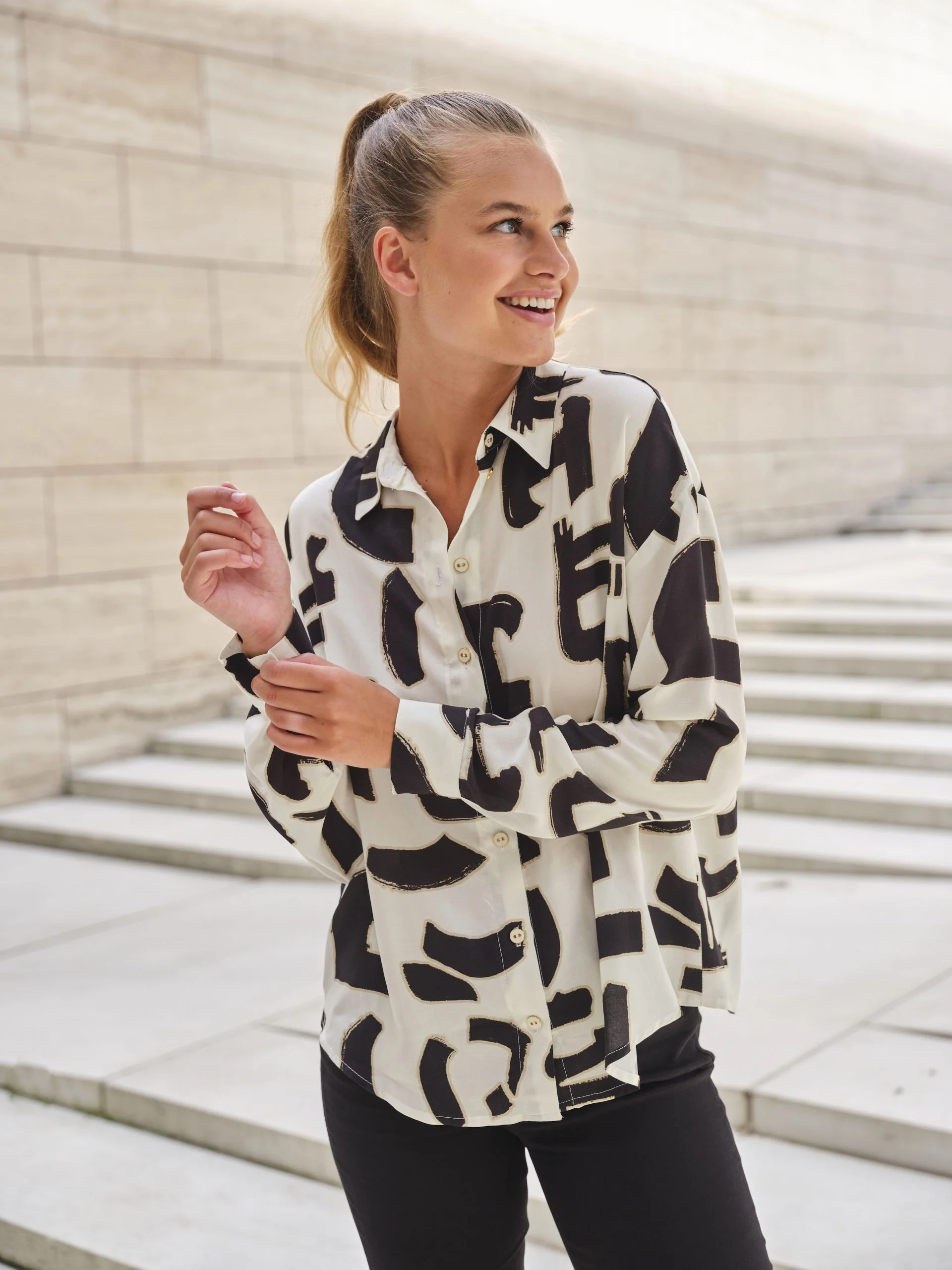Atelier Jupe Este Shirt - Printed copy shop (+£7.00)