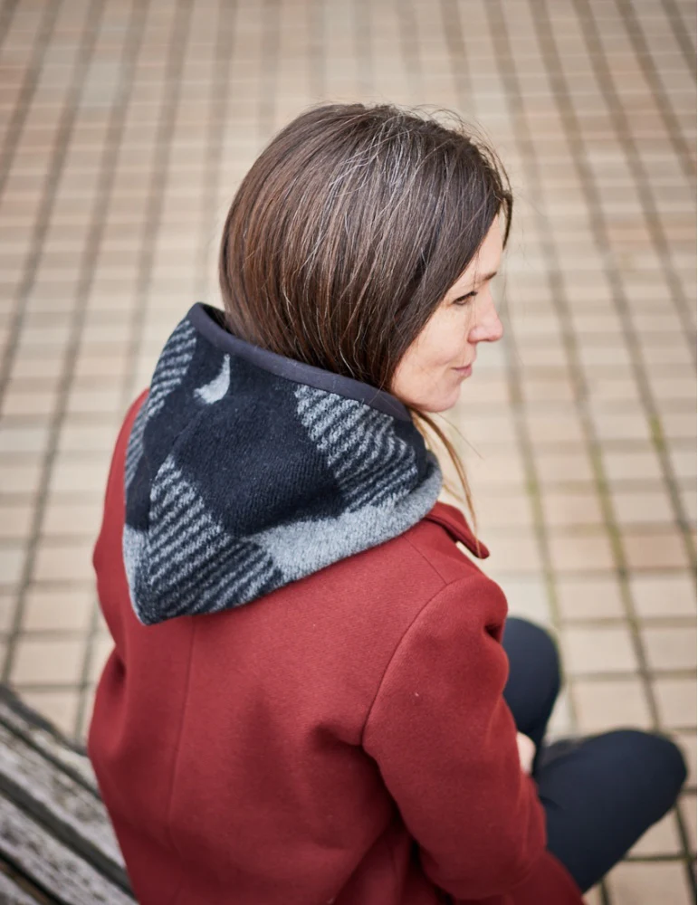 Atelier ScÀmmit Frimas Hood, Hat and Gloves