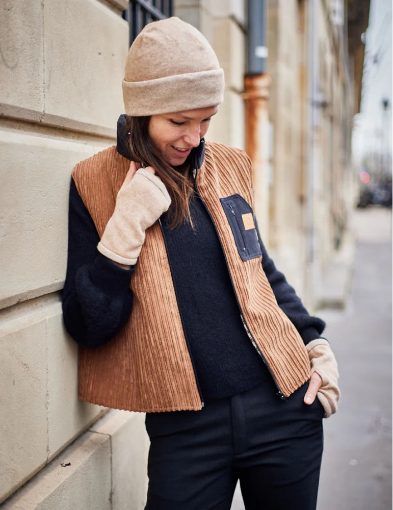 Atelier ScÀmmit Frimas Hood, Hat and Gloves - Image 3