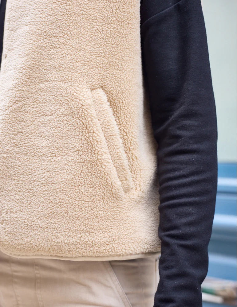 Atelier ScÀmmit Sherpa Vest - Image 14