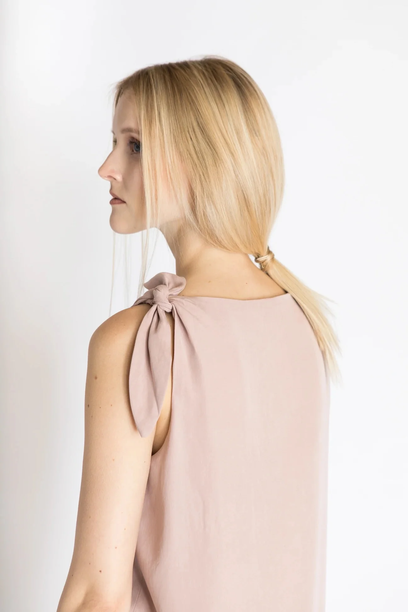 Bara Studio Freja Knot Dress - Image 7