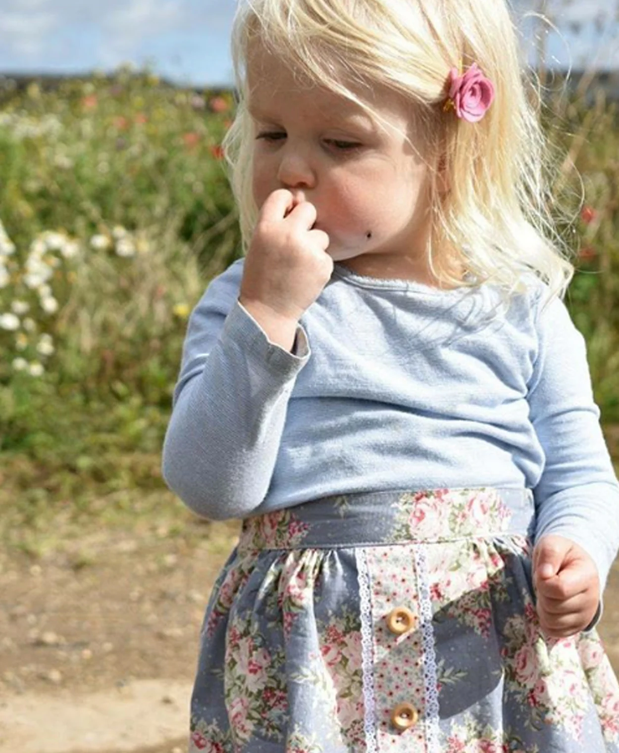 Below the Kōwhai Baby/Child Mānuka Skirt - Image 6