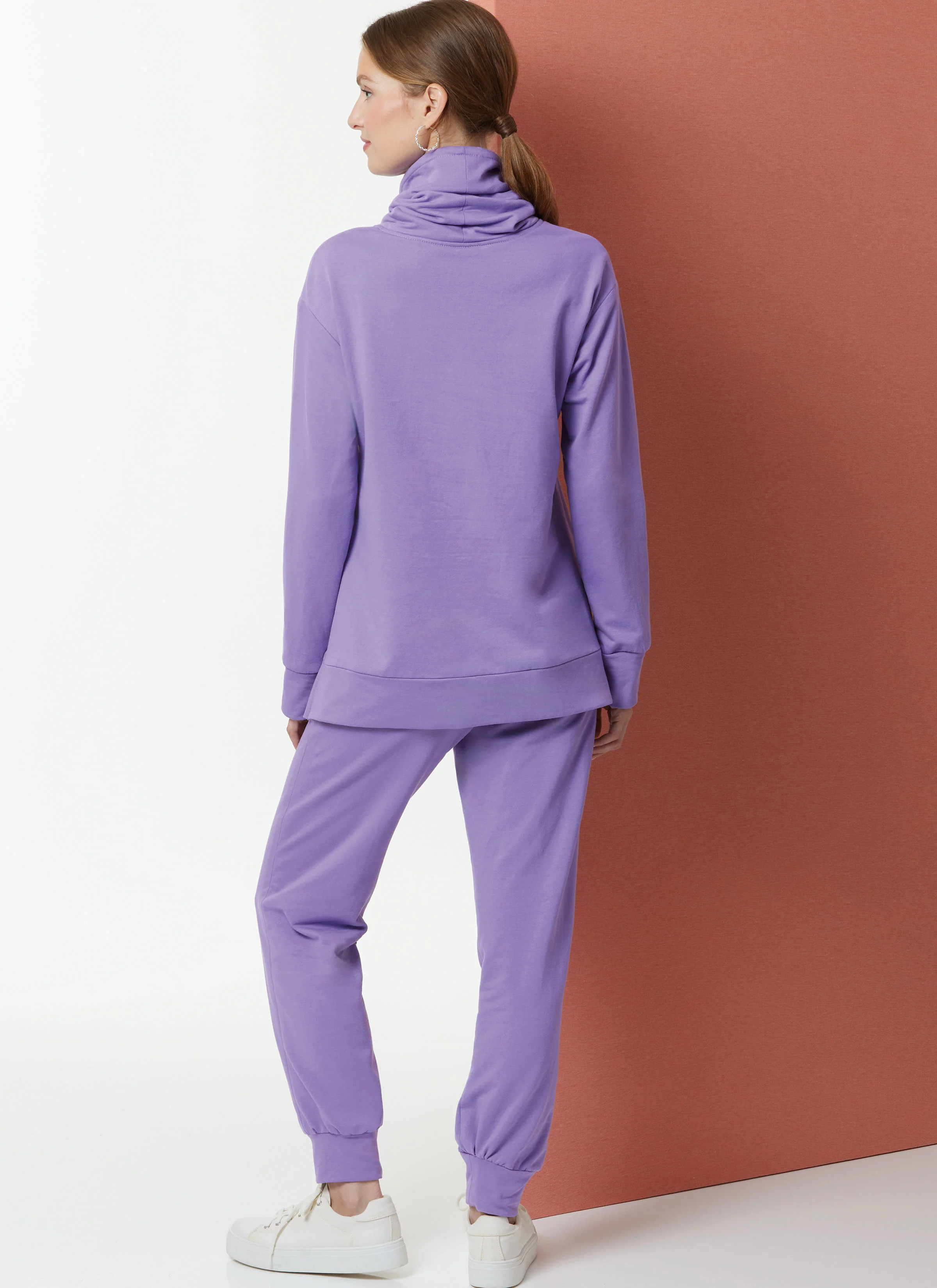 Butterick Lounge Top, Trousers & Dress B7014 - Image 6