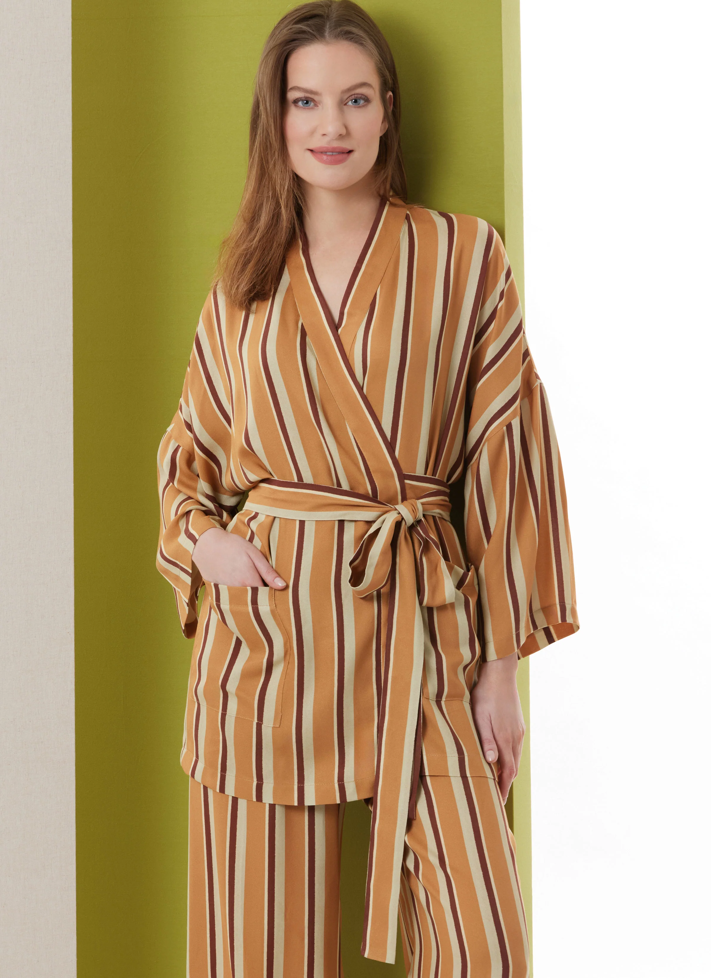 Butterick Robe and Trousers B7047 - Image 3