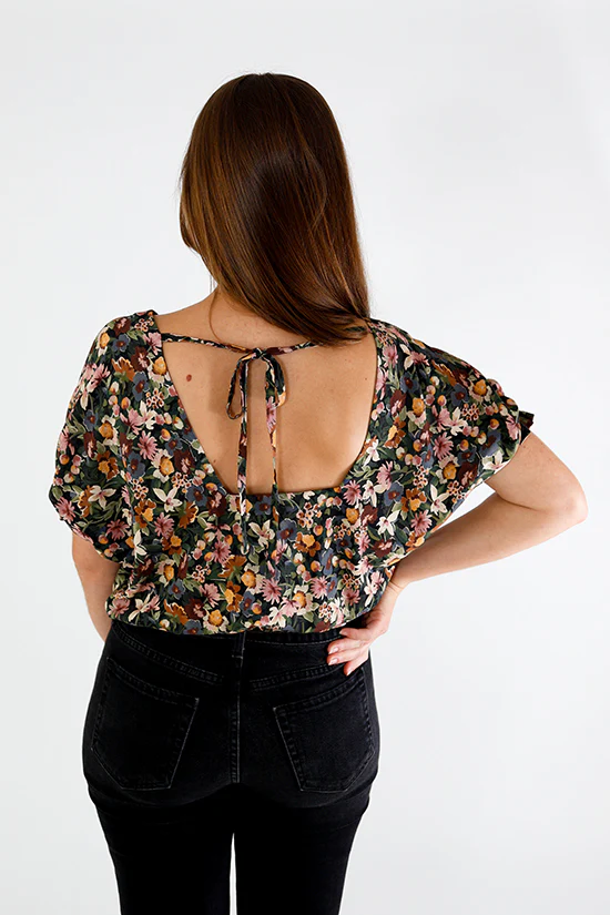 Chalk and Notch Aria Top - Image 12