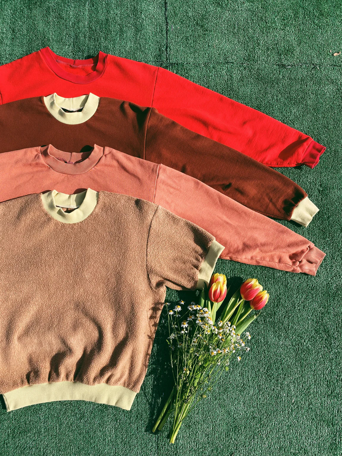 Daisy Chain Patterns Dale Sweatshirt - Image 7