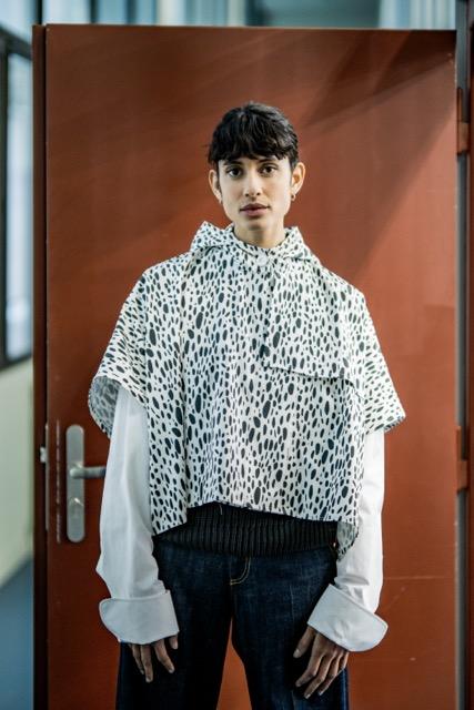 Fibre Mood Delma Cape - Image 4