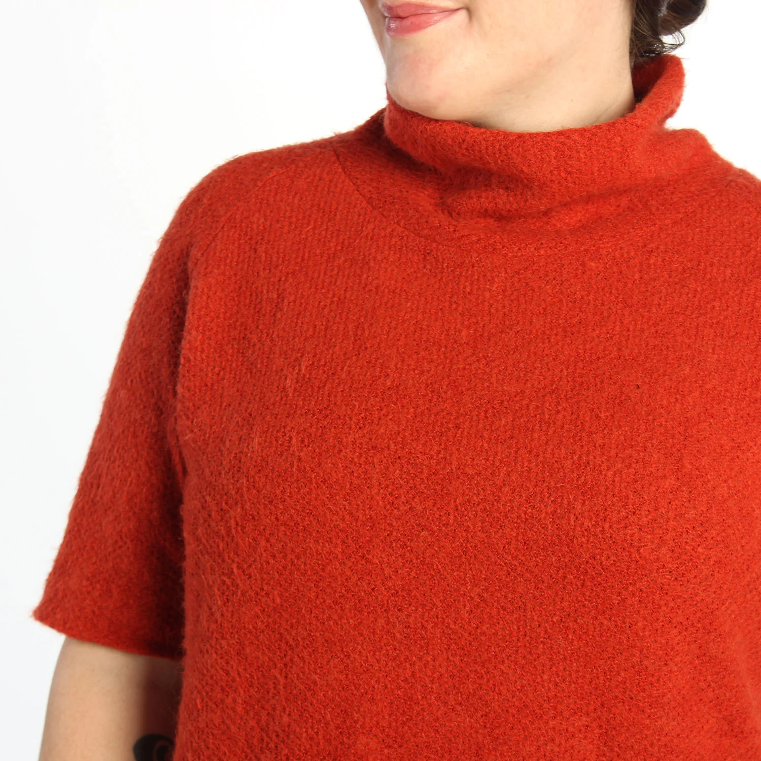 Helen's Closet Elliot Sweater and Tee - Image 21