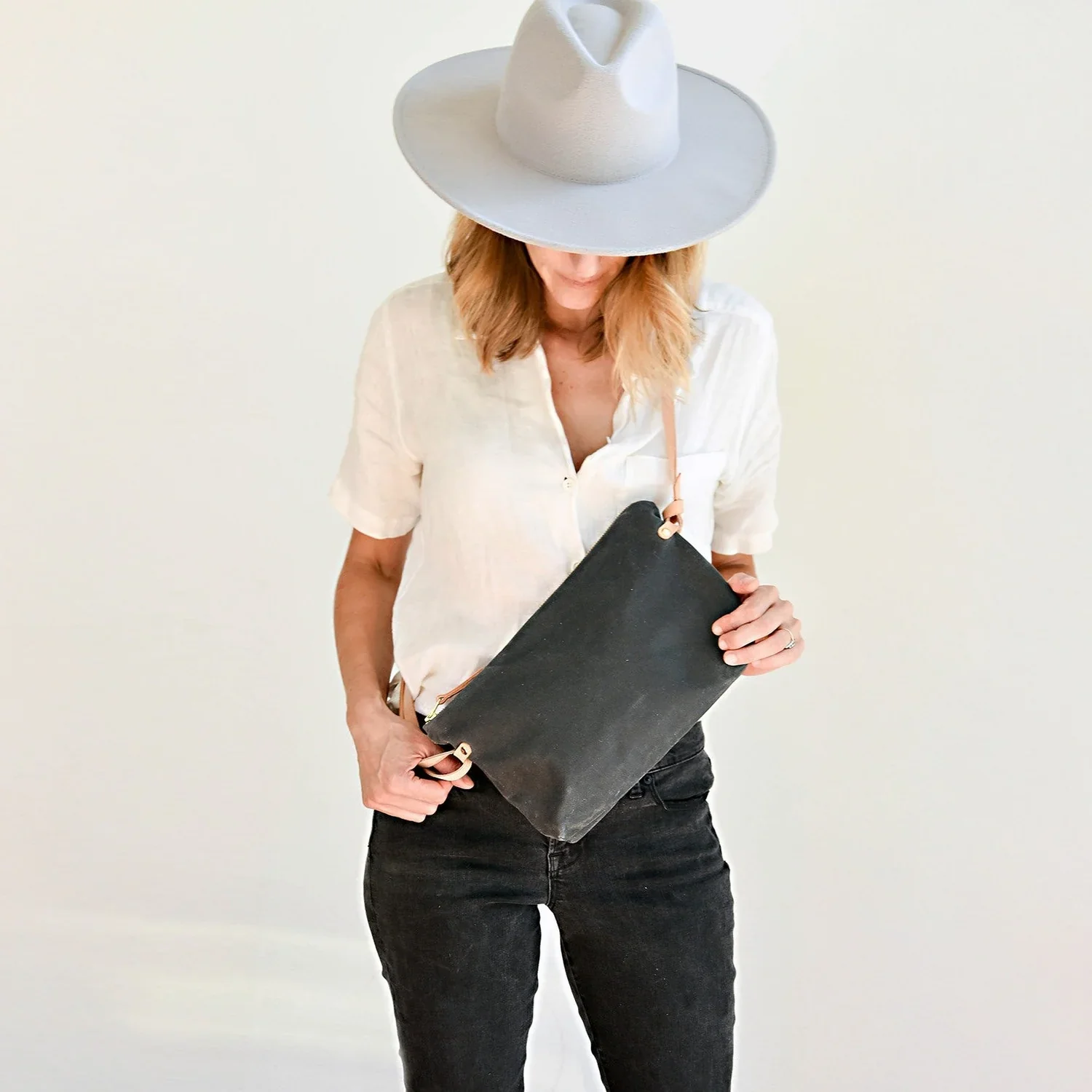 Klum House Alberta Crossbody Tote - Image 4