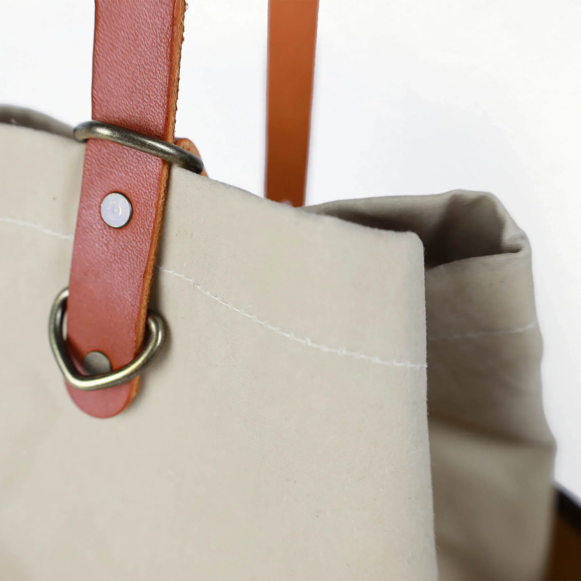 Klum House Naito Bucket Bag - Image 6