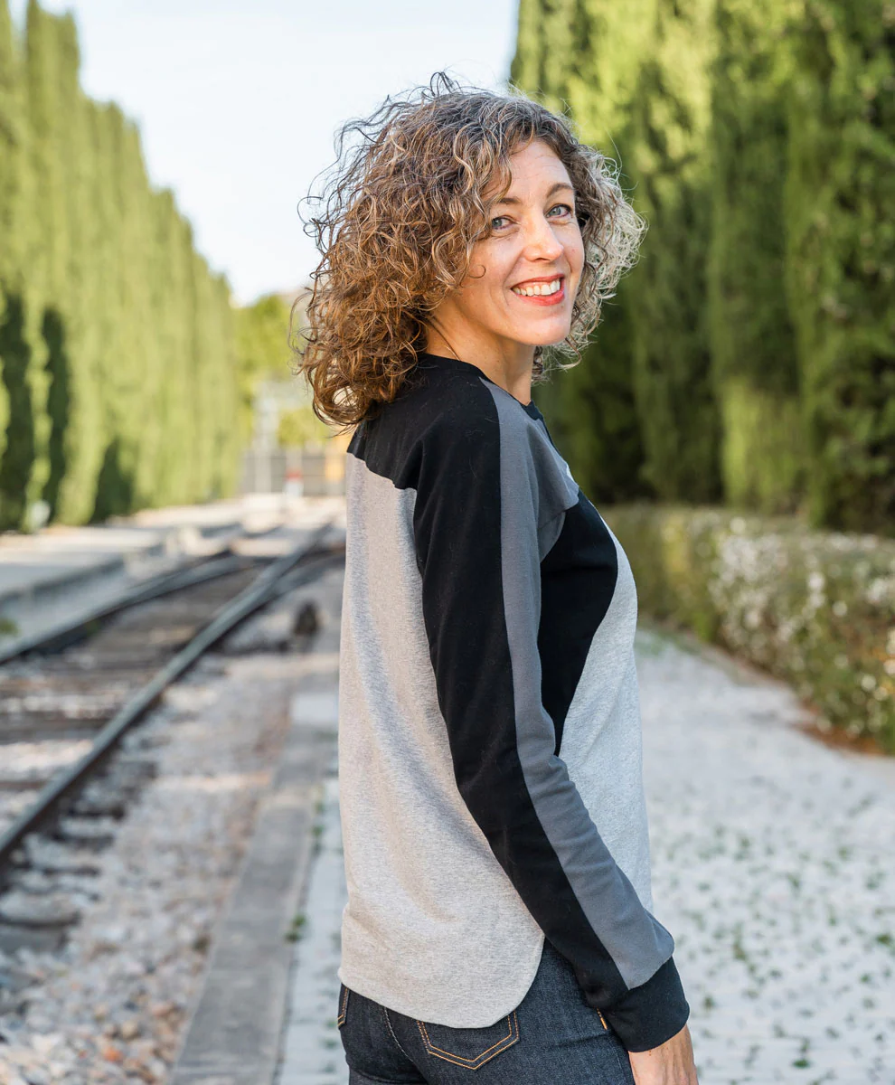 Liesl + Co Noord T-shirt and Sweatshirt - Image 8
