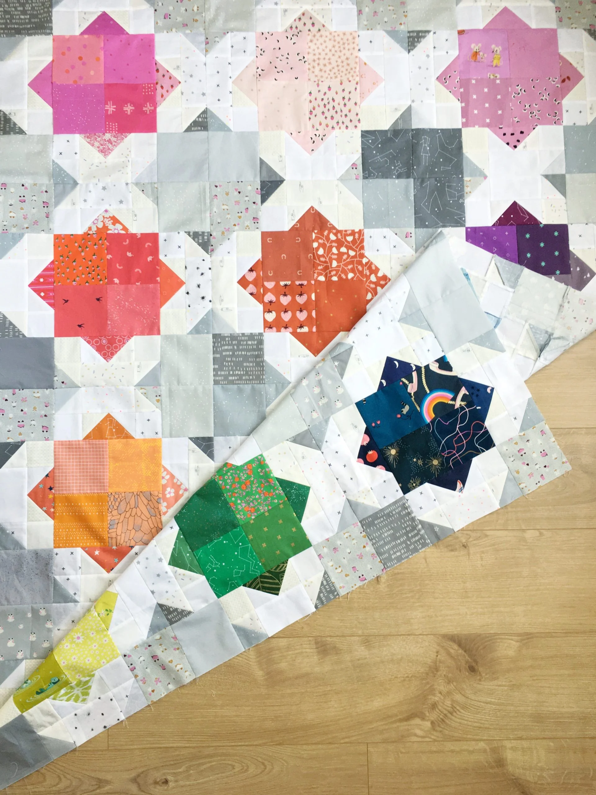 Lou Orth Designs Suncatcher Stars Quilt PDF - Image 3