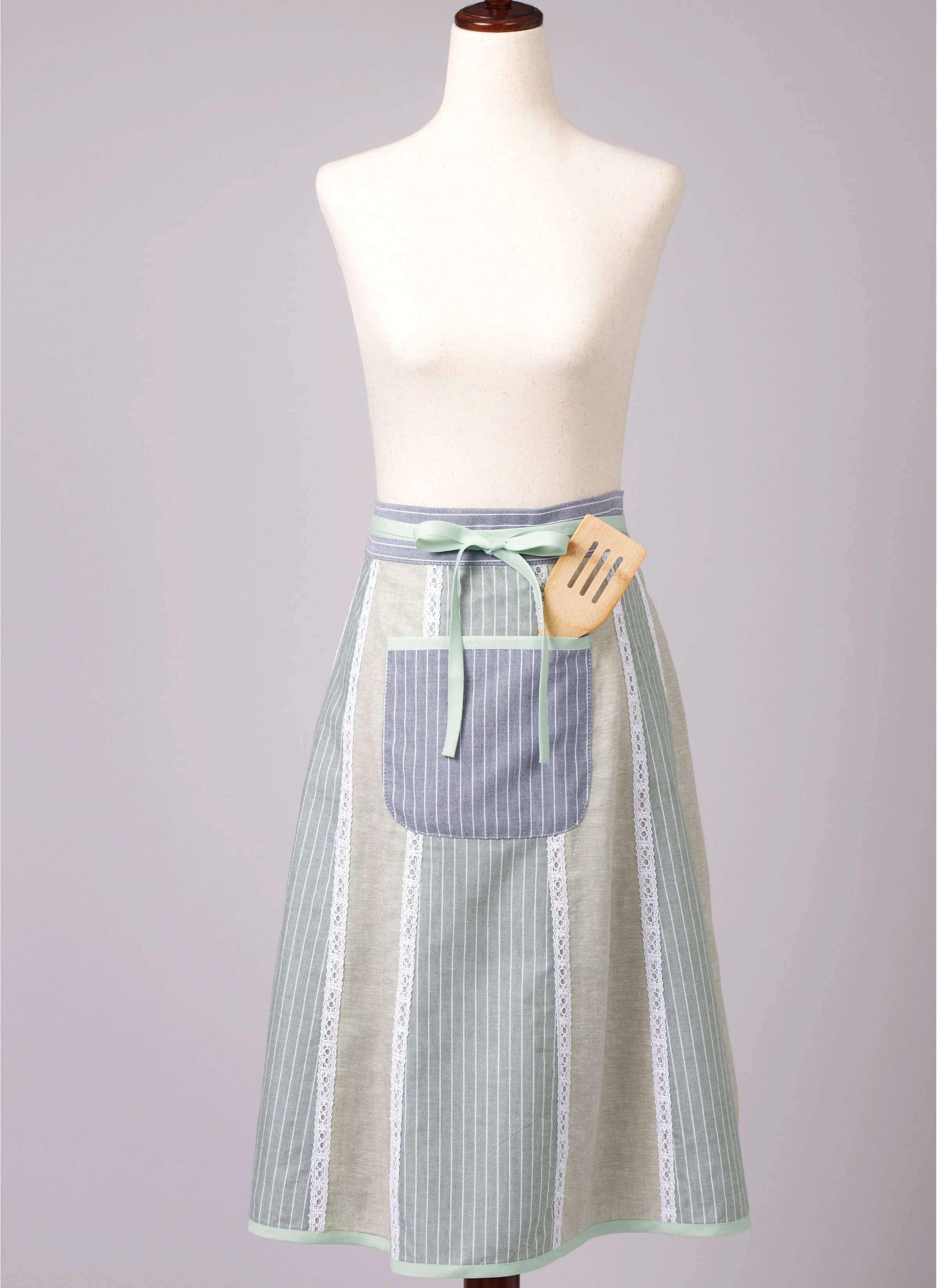 McCall's Apron M8572 - Image 7