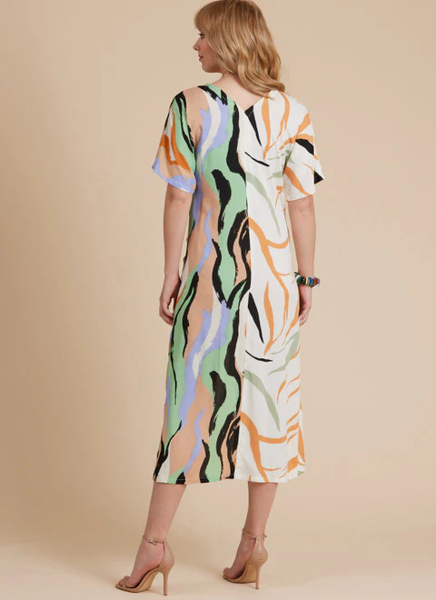 McCalls Caftan M8413 - Image 3
