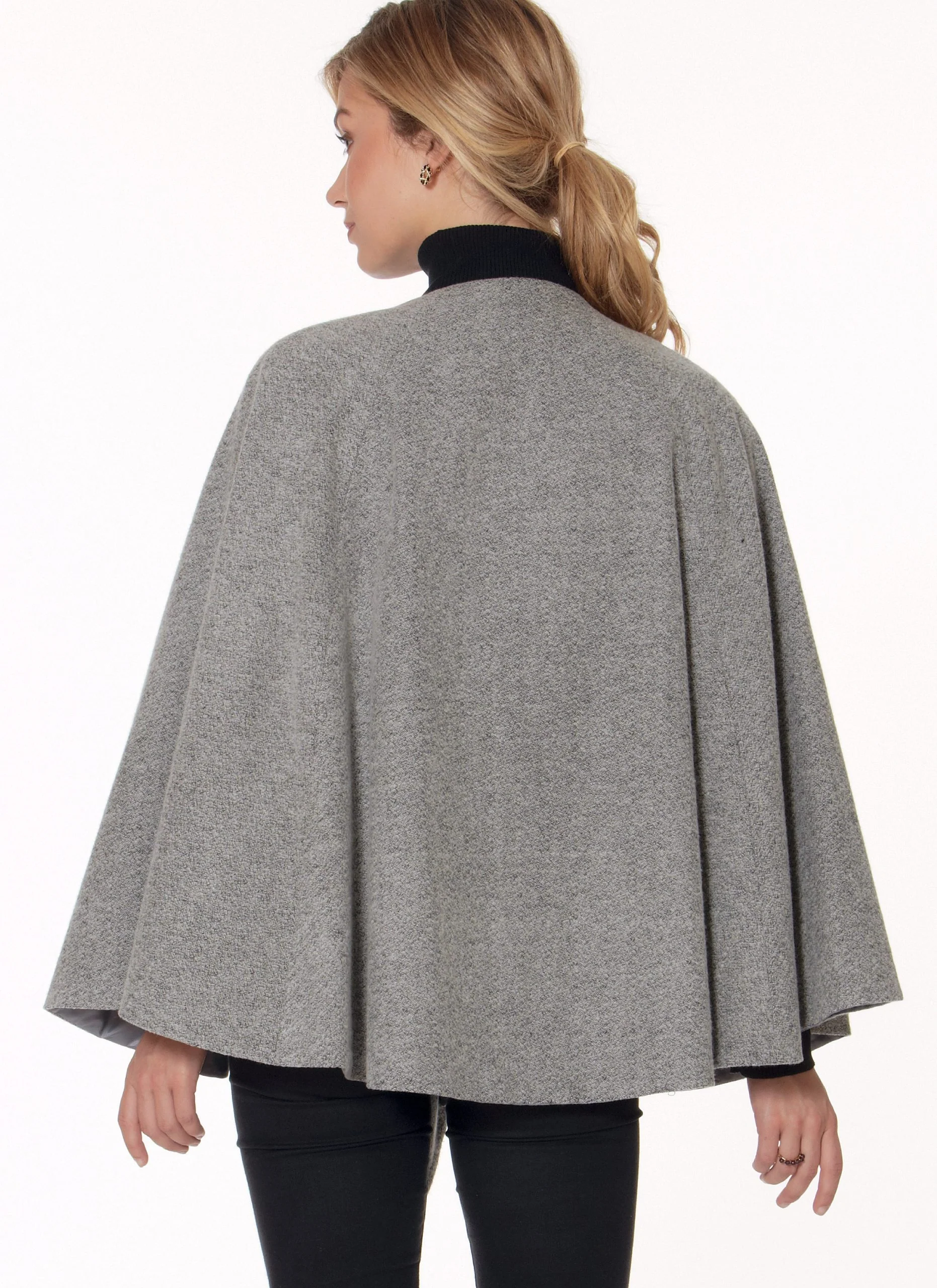 McCalls Capes M7477 - Image 4
