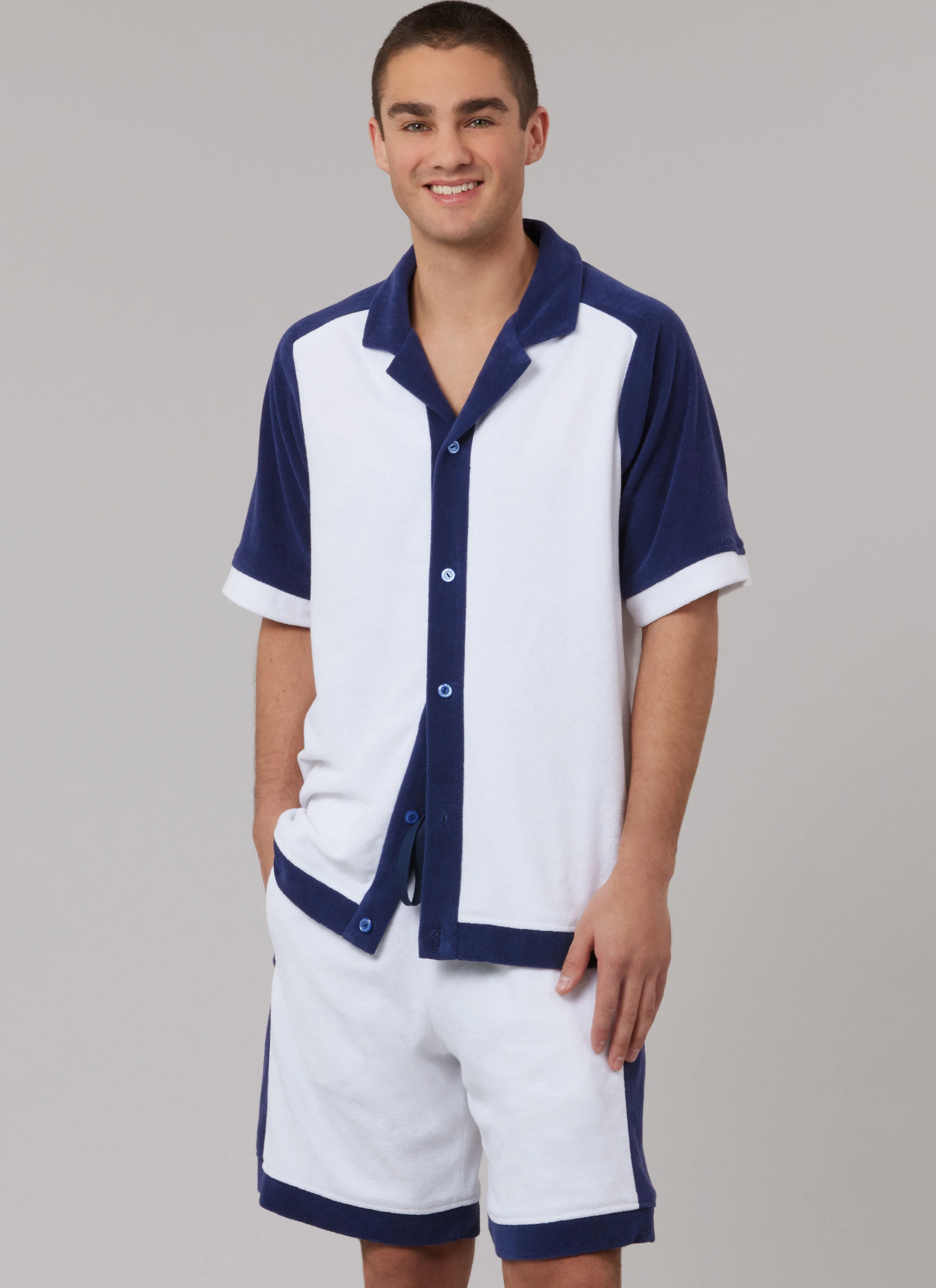 McCall's Men's Top, Shorts and Trousers M8590 - Image 3