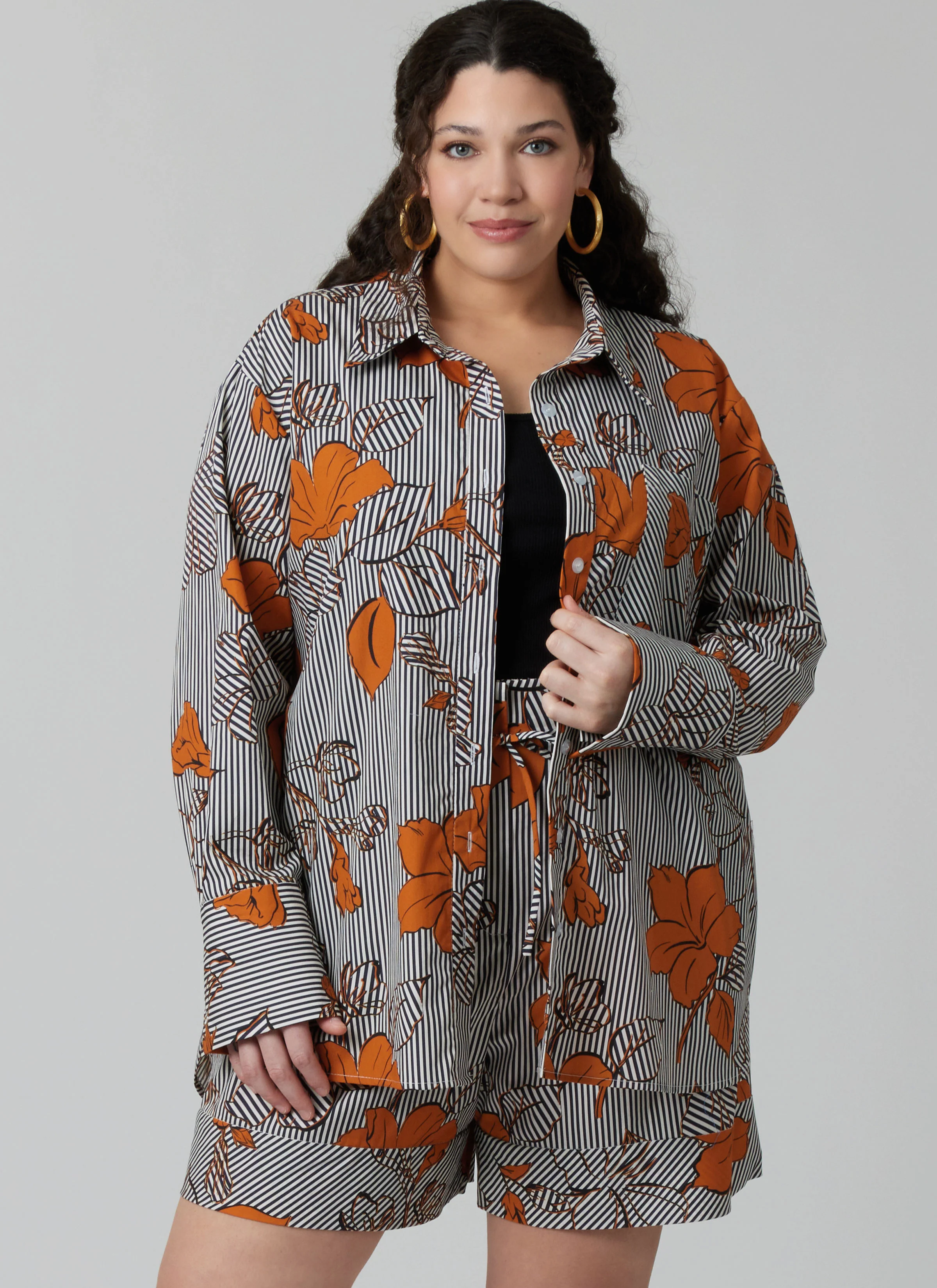 McCall's Misses' and Women's Shirt, Shorts and Trousers M8611 - Image 4
