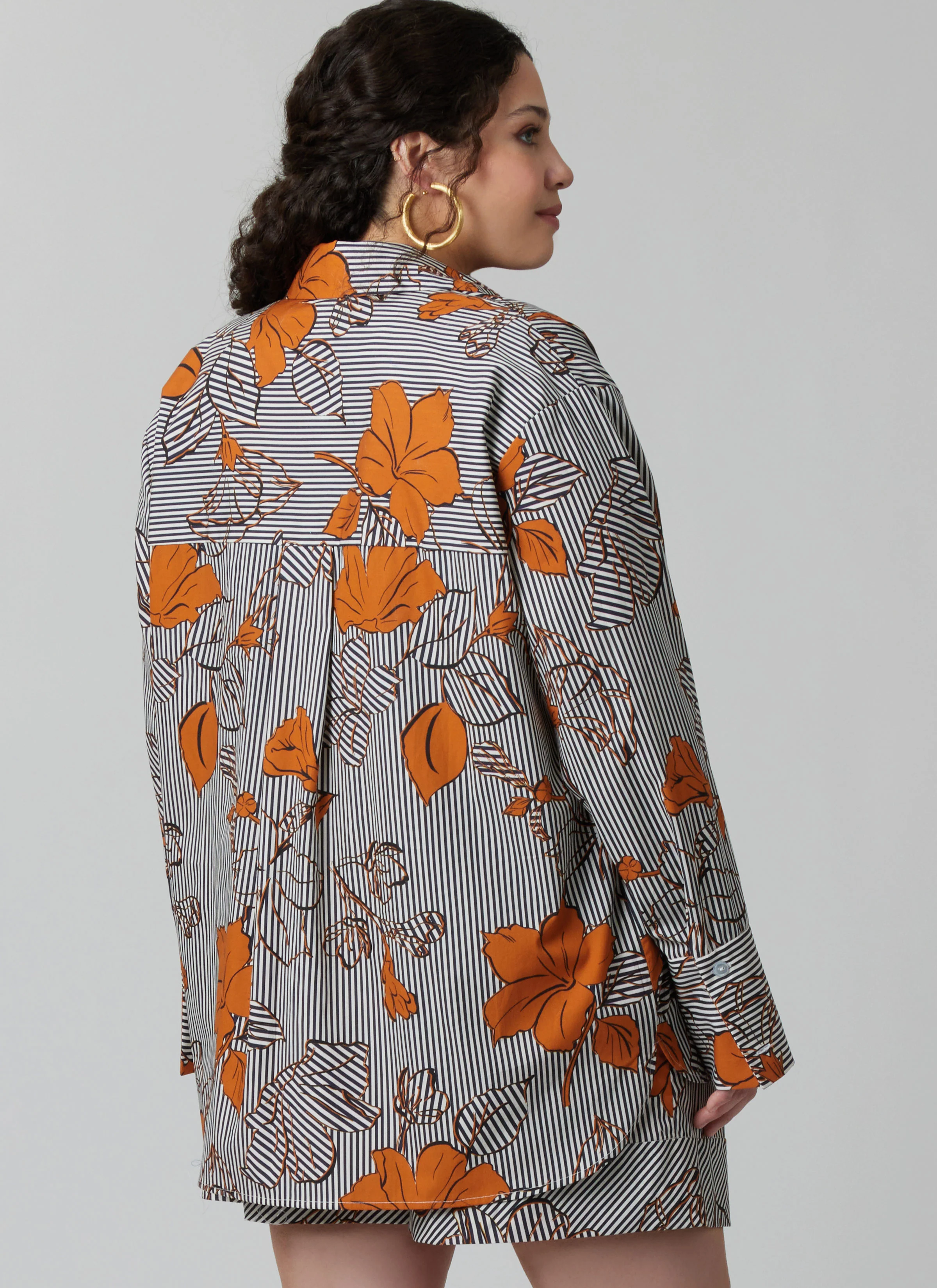 McCall's Misses' and Women's Shirt, Shorts and Trousers M8611 - Image 9