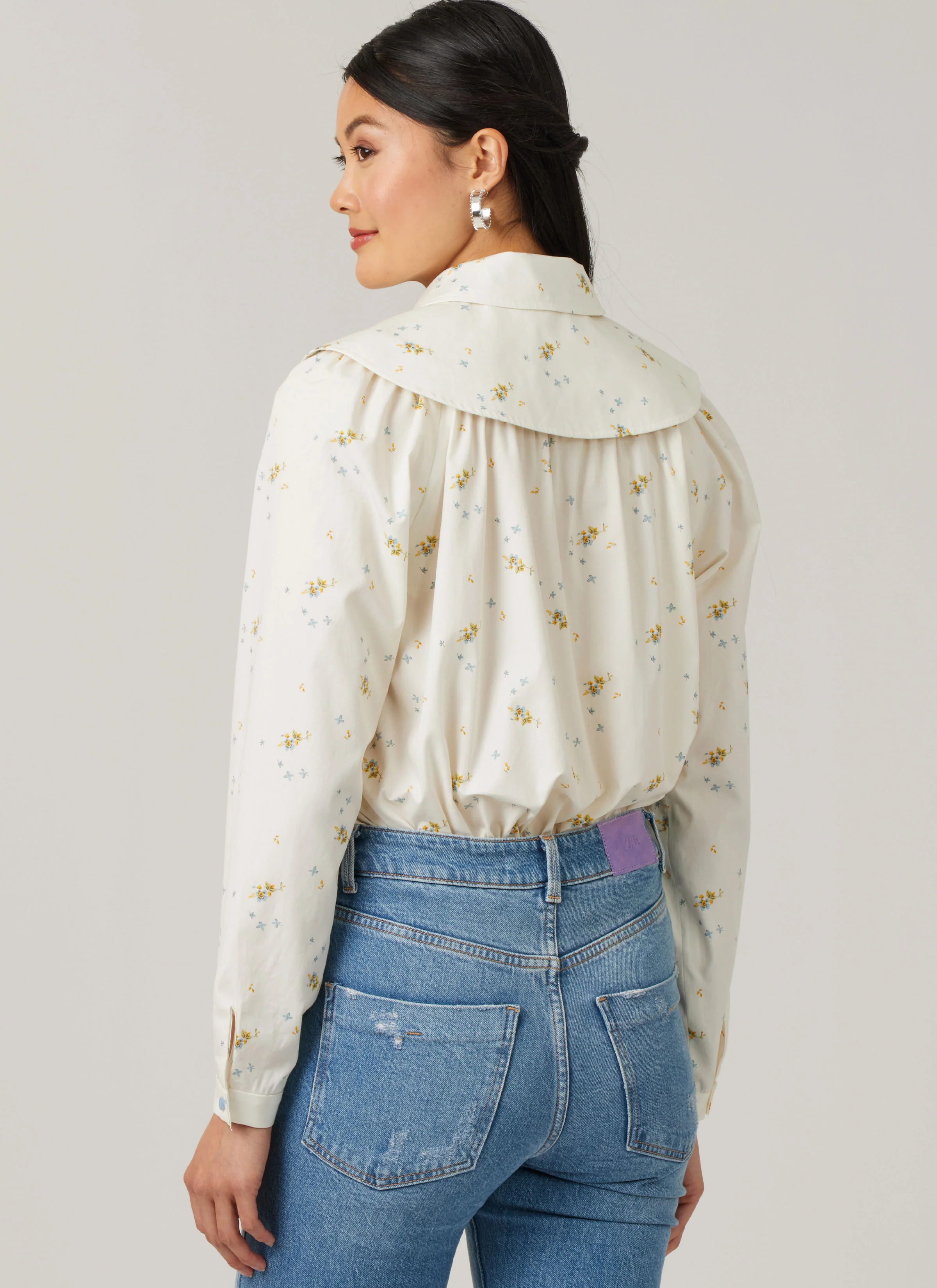 McCall's Misses' Blouses by Laura Ashley M8620 - Image 7