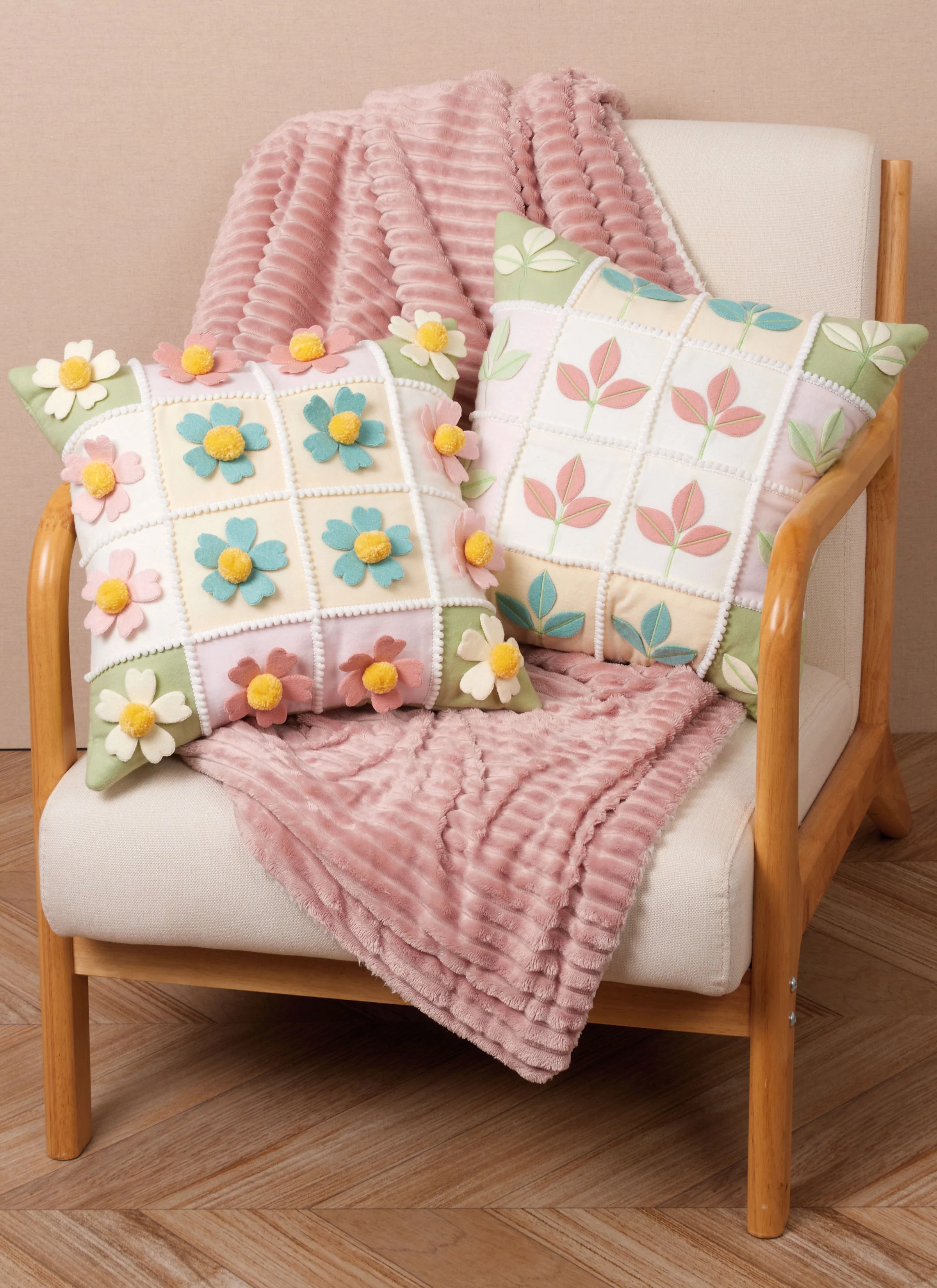 McCall's Pillows M8573 - Image 3