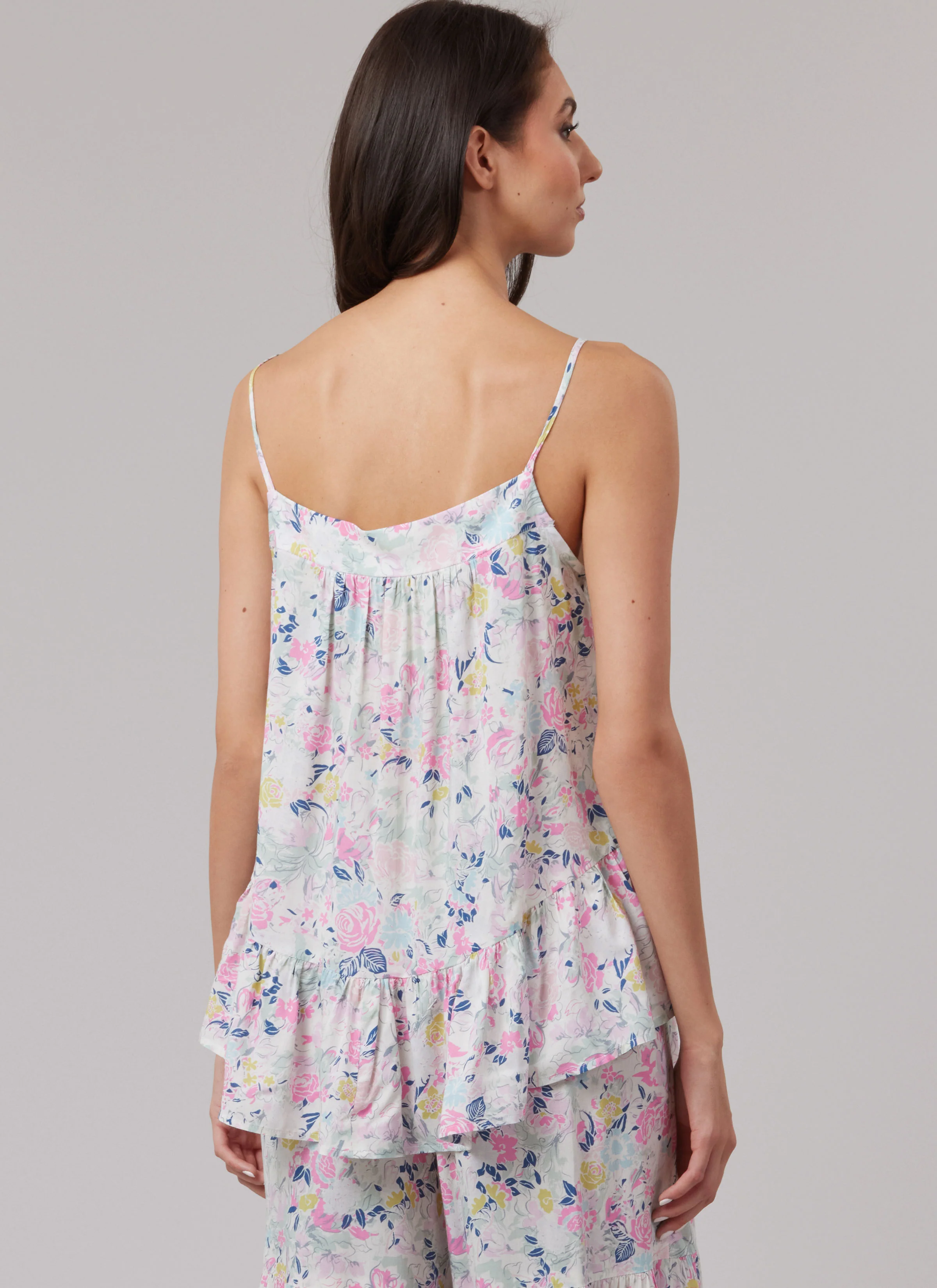McCall's Top, Shorts and Trousers M8587 - Image 4