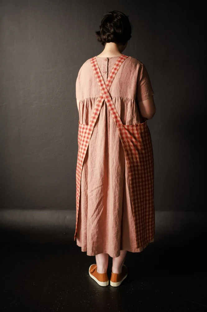 Merchant & Mills Betty Apron - Image 4