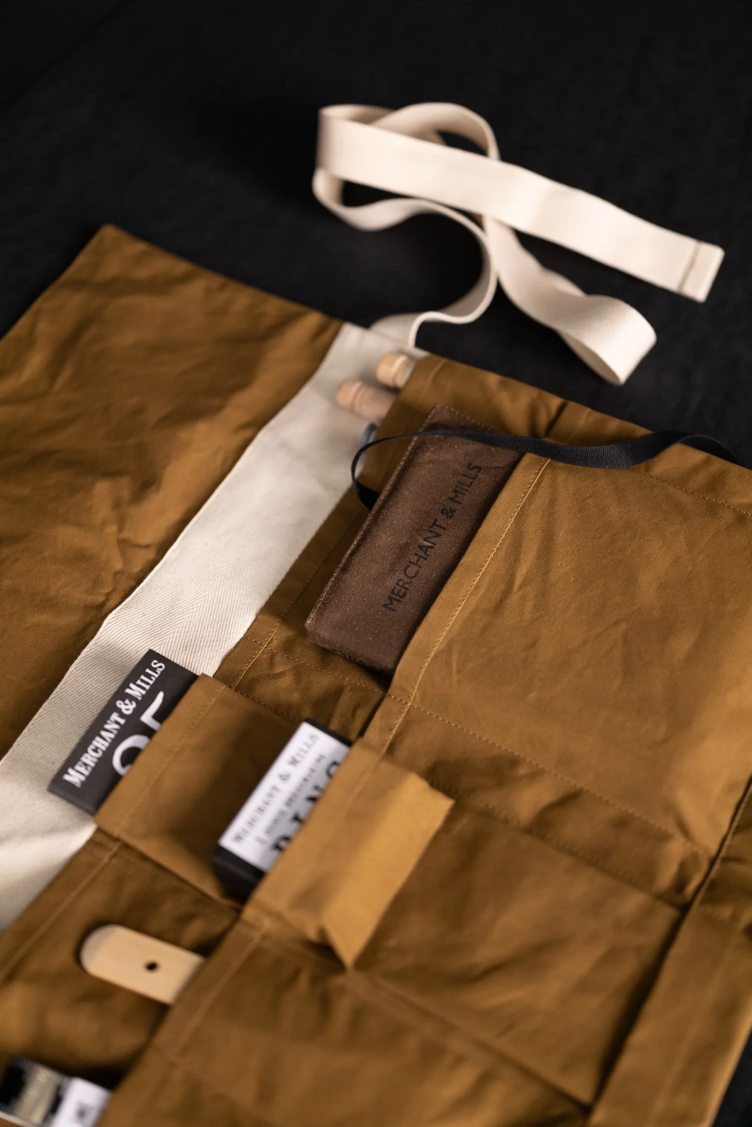 Merchant & Mills Tailor's Tool Roll - Image 7