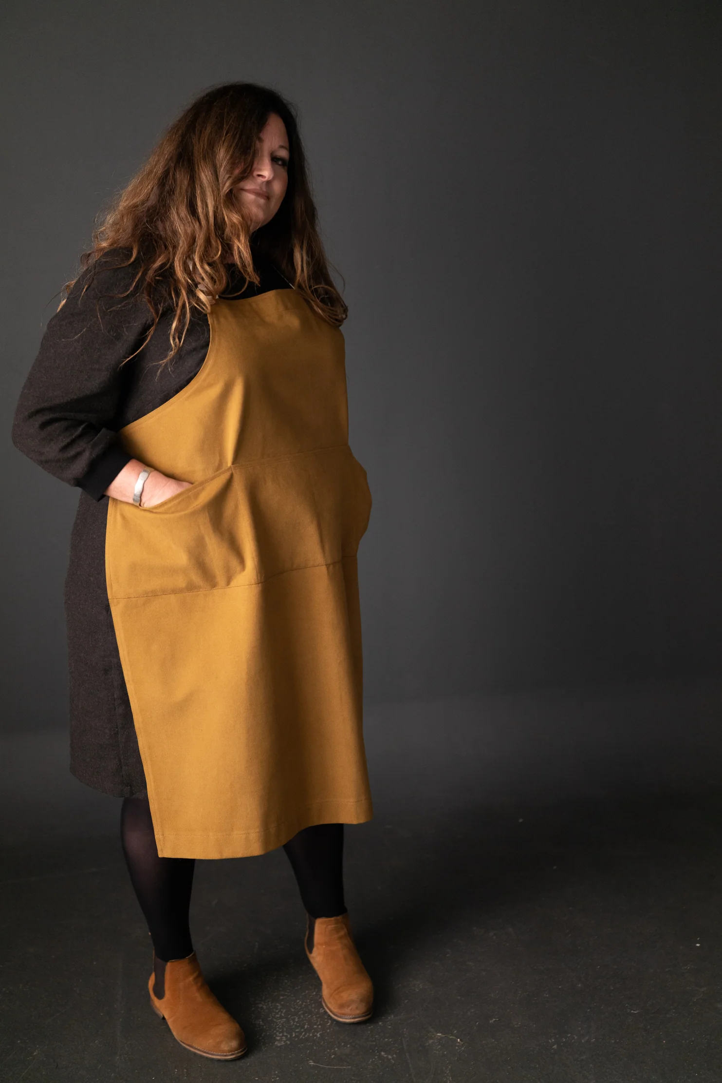 Merchant & Mills Unisex Workaday Apron - Image 5