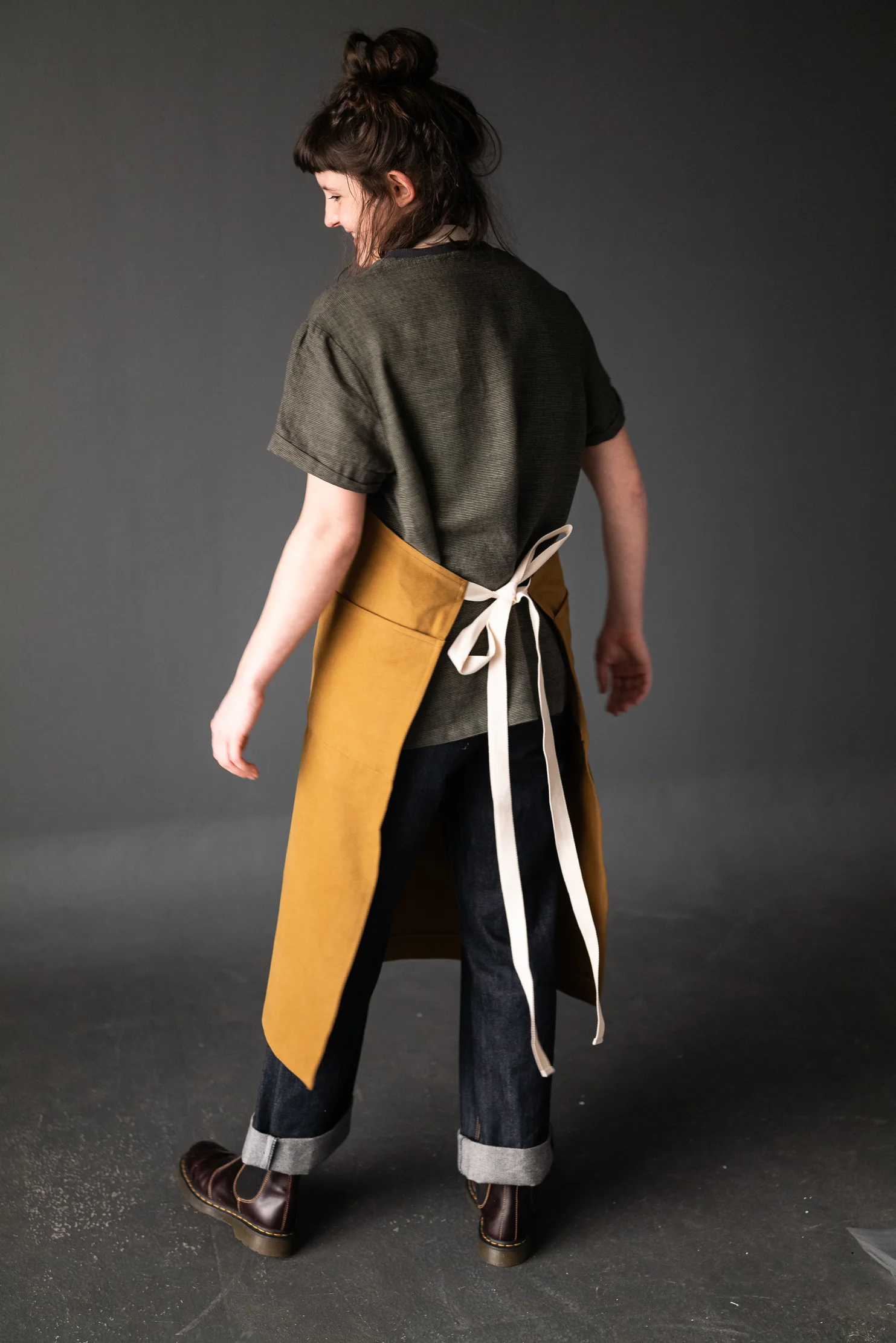 Merchant & Mills Unisex Workaday Apron - Image 7