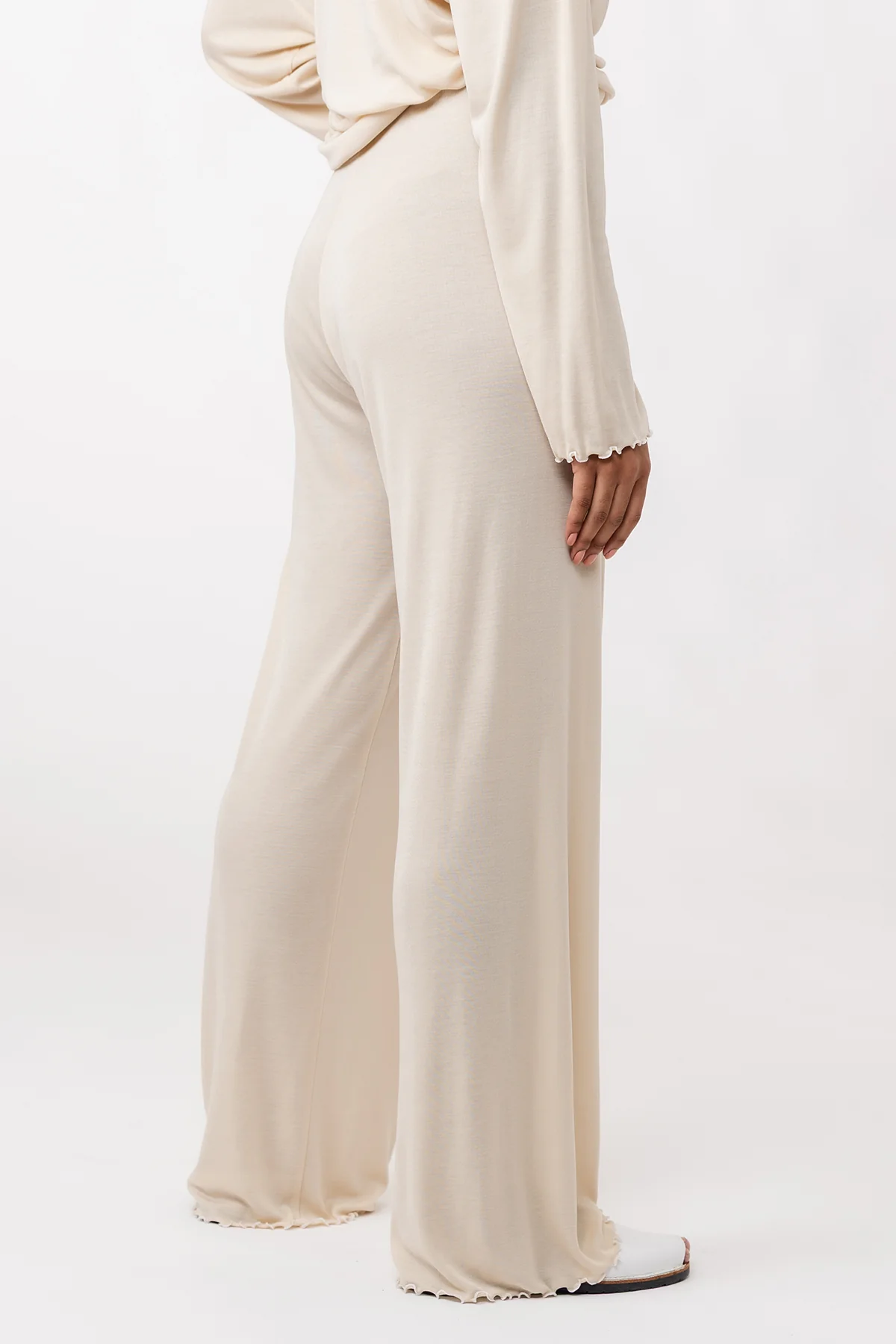 Named Olo Tee and Pants - Image 15