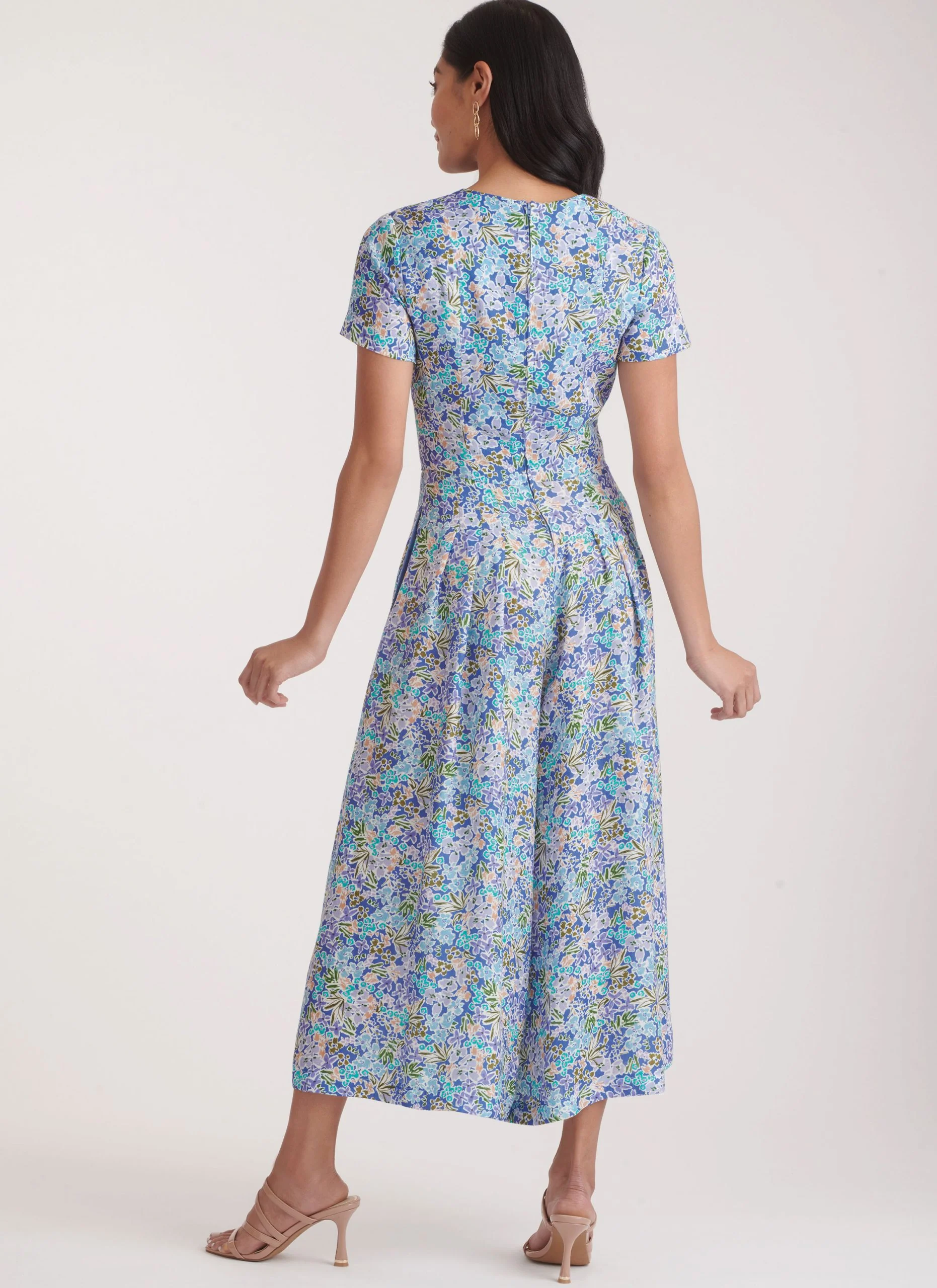 New Look Dress & Jumpsuit N6777 - Image 3