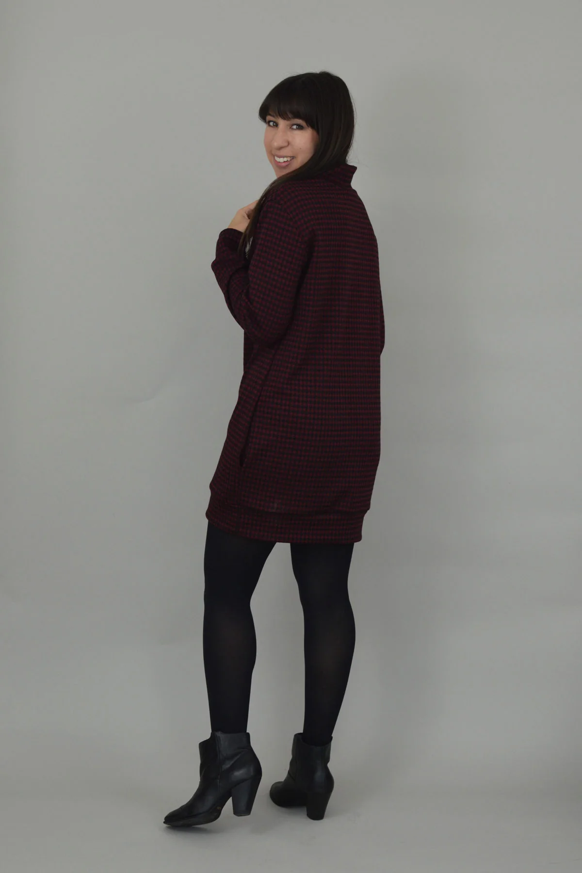 Nina Lee Southbank Sweater & Sweater Dress - Image 6