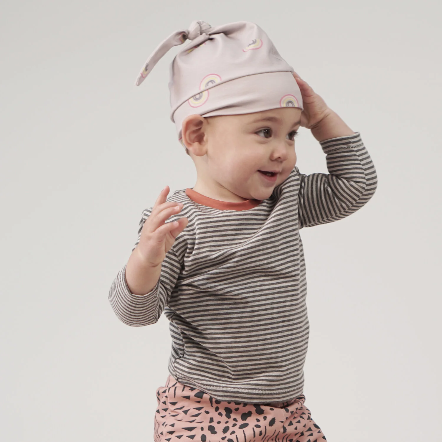 Pattern Paper Scissors Nolan Knot Hat