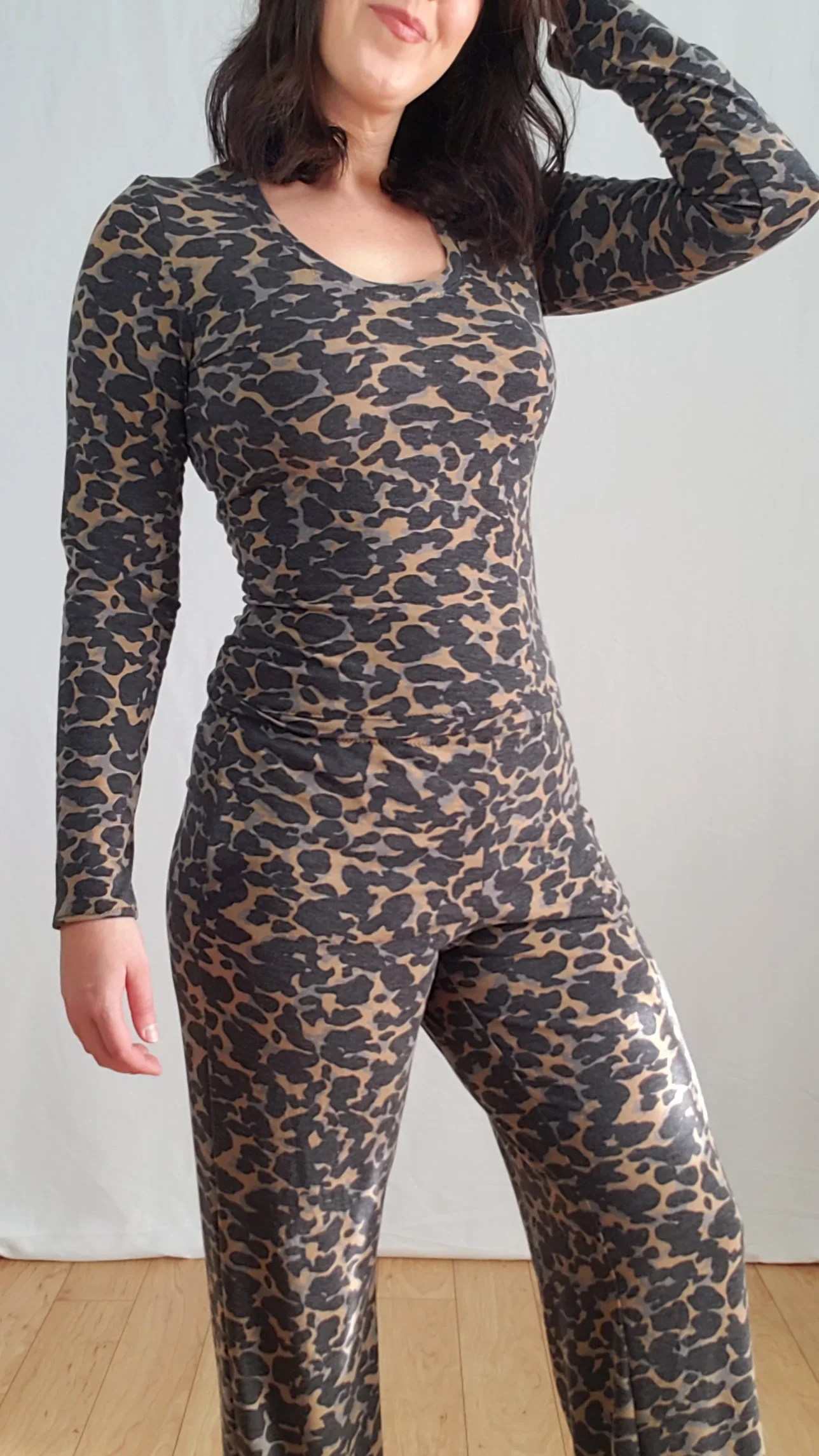 Pattern Scout Comfi Tee and Pants Lounge Set - Image 3