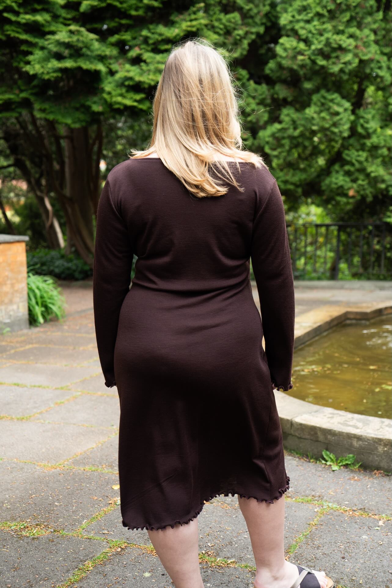 Puff and Pencil Wavy Hem Dress & Slim Sleeve - Image 6