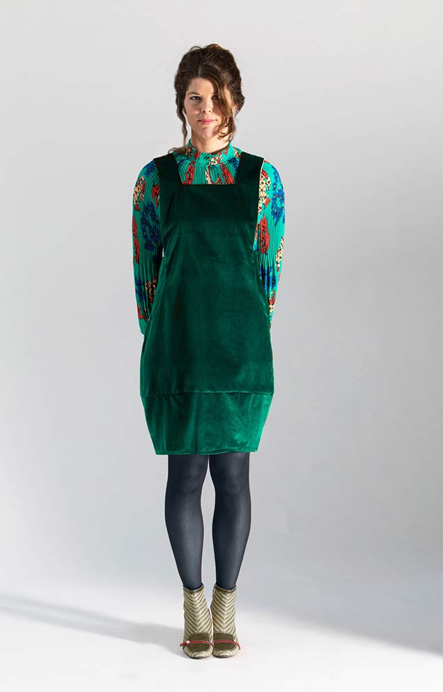 Sew Different Scoop Pinafore - Image 5