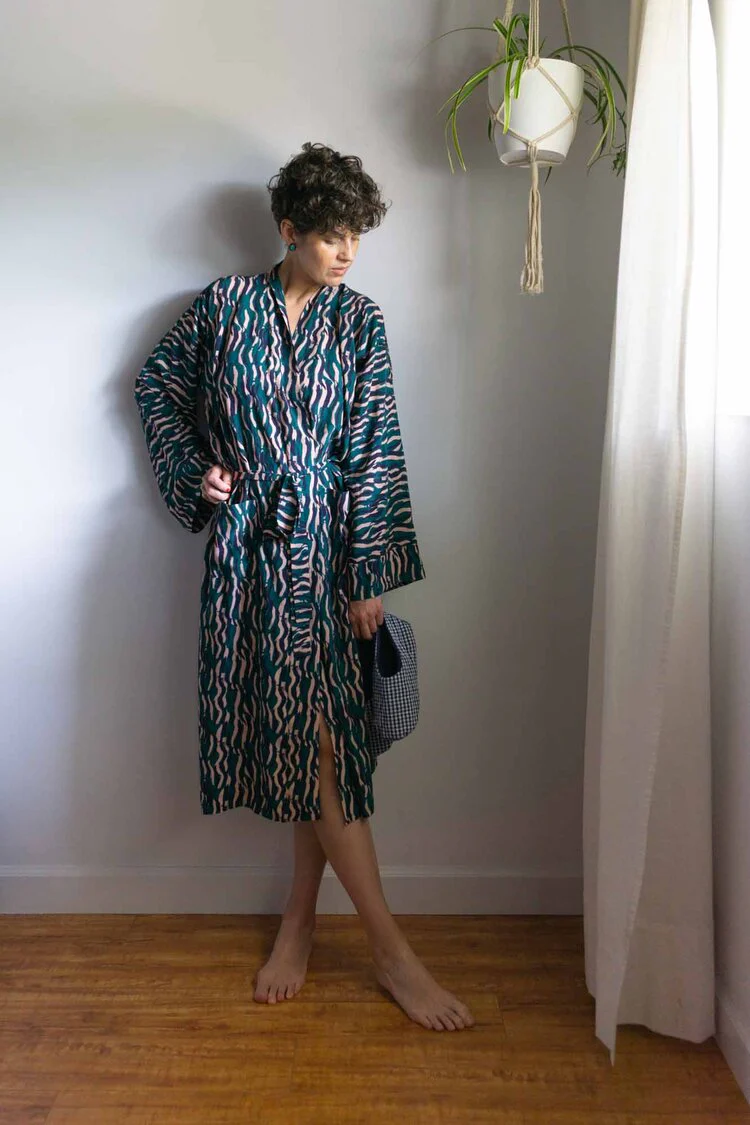 Sew DIY Unisex Draft-It-Yourself Tasi Robe and Jacket - Image 3