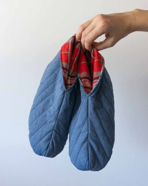 Sew DIY Unisex Quilted Slippers - Image 2