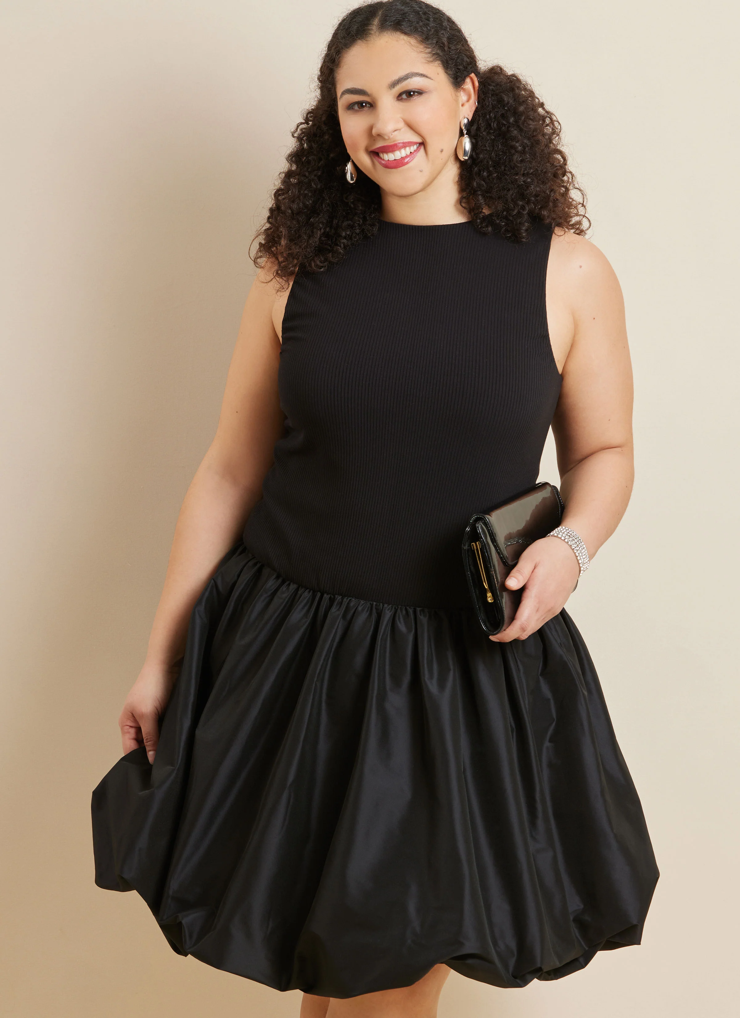 Simplicity Dress with Petite Lines S3132 - Image 4