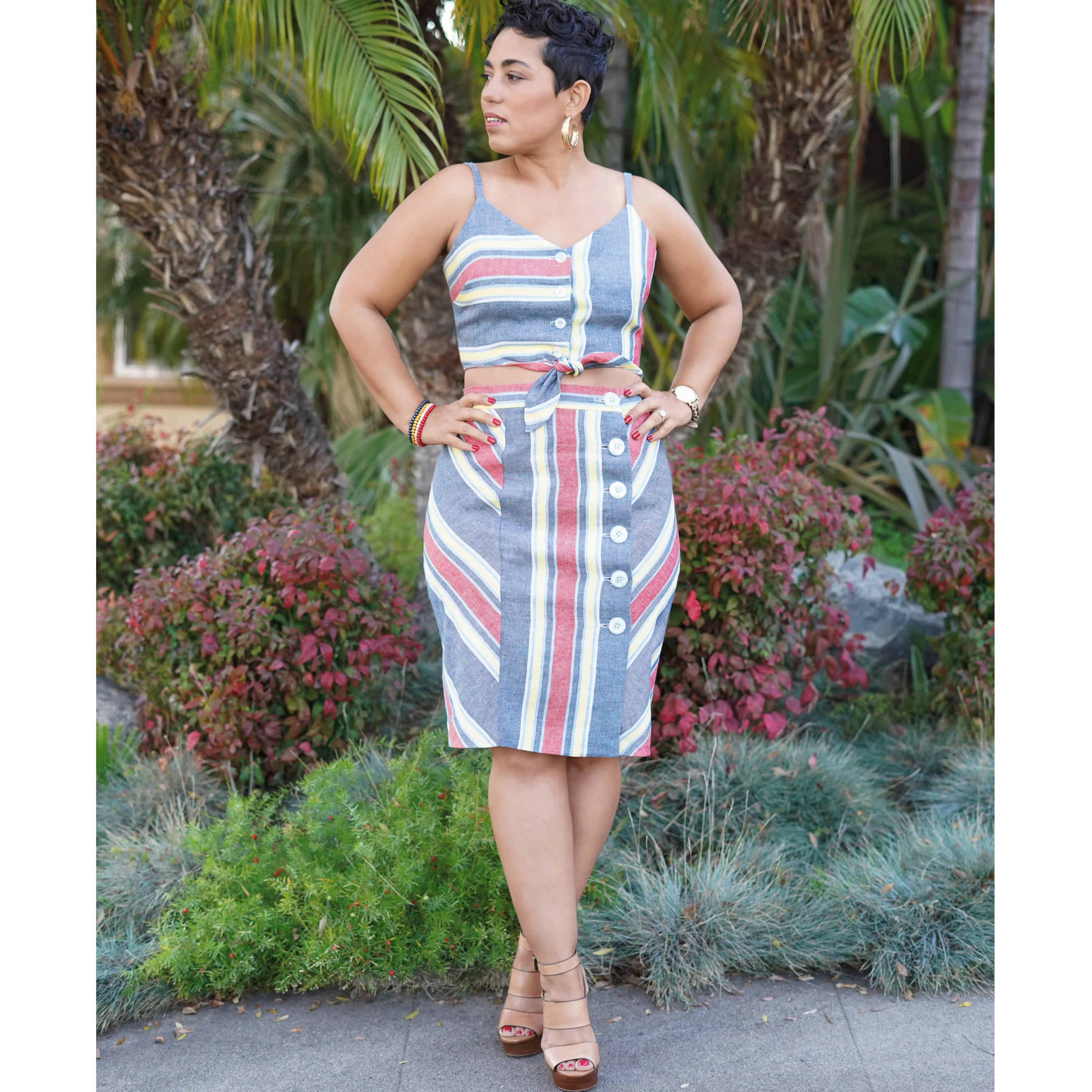 Simplicity Top and Skirt S8927 - Image 3
