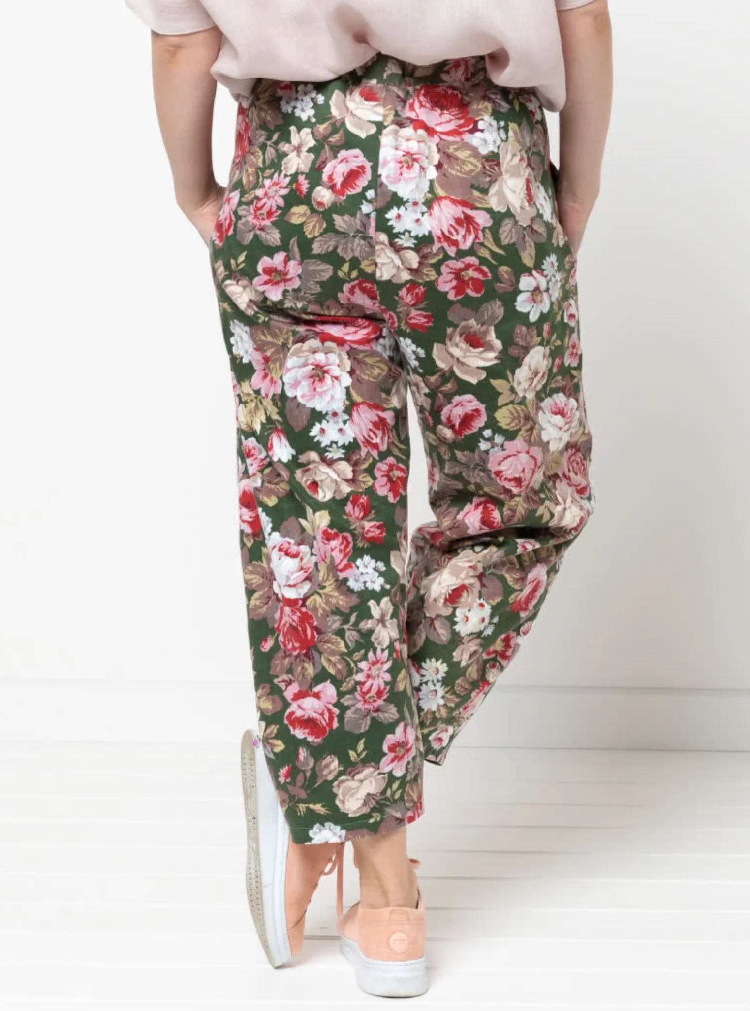 Style Arc Bob Woven Pant - Image 3