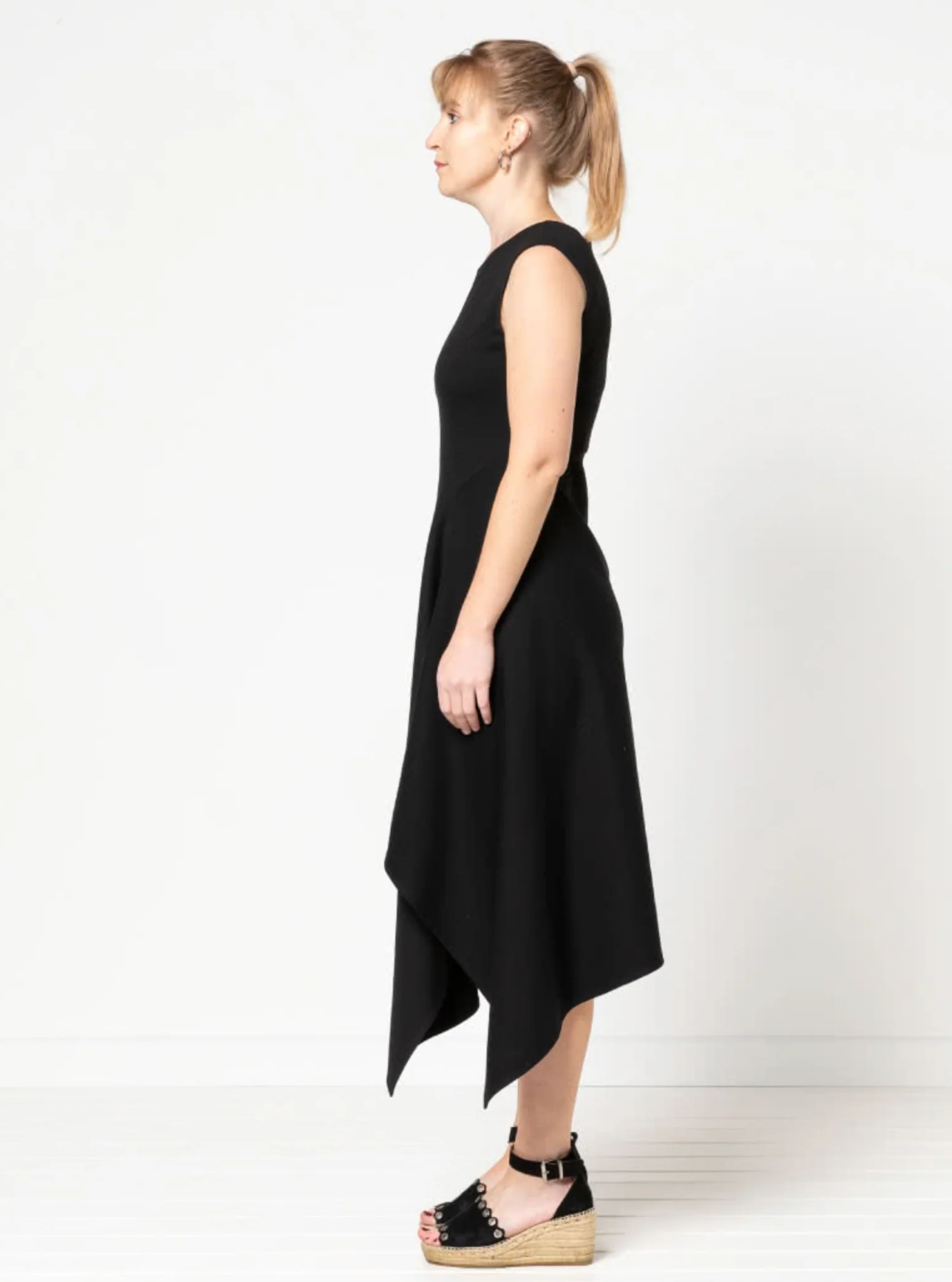 Style Arc Elley Designer Knit Dress - Image 6