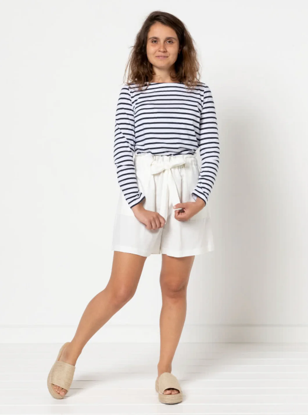 Style Arc Ellis Knit Tee - Image 12