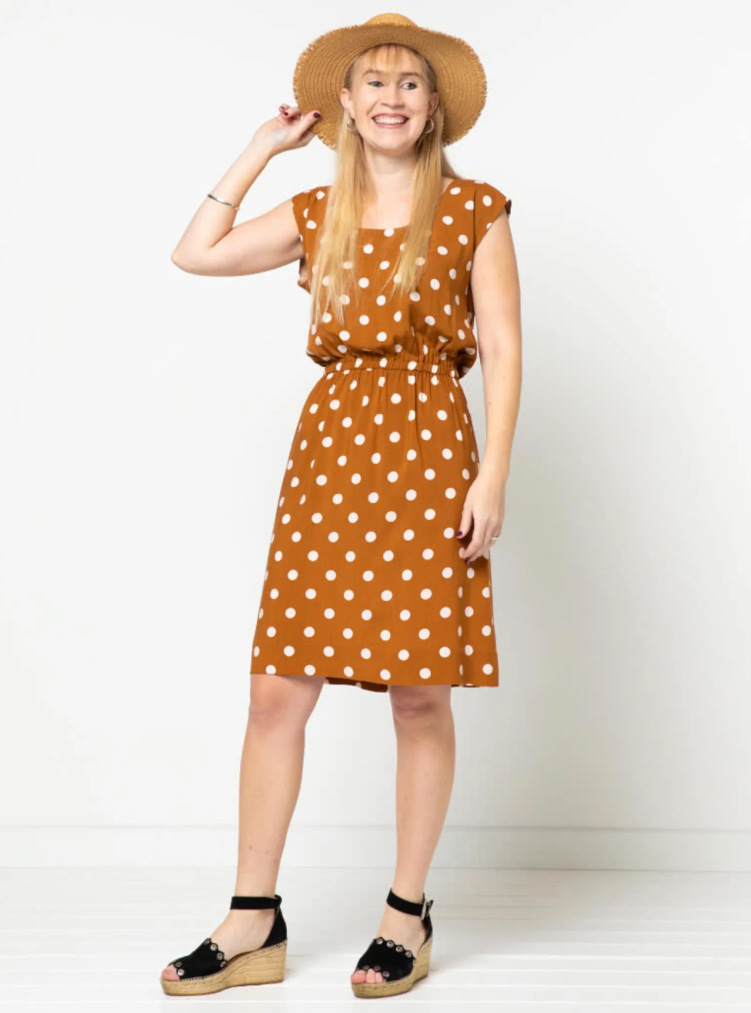 Style Arc Olivia Dress - Image 2