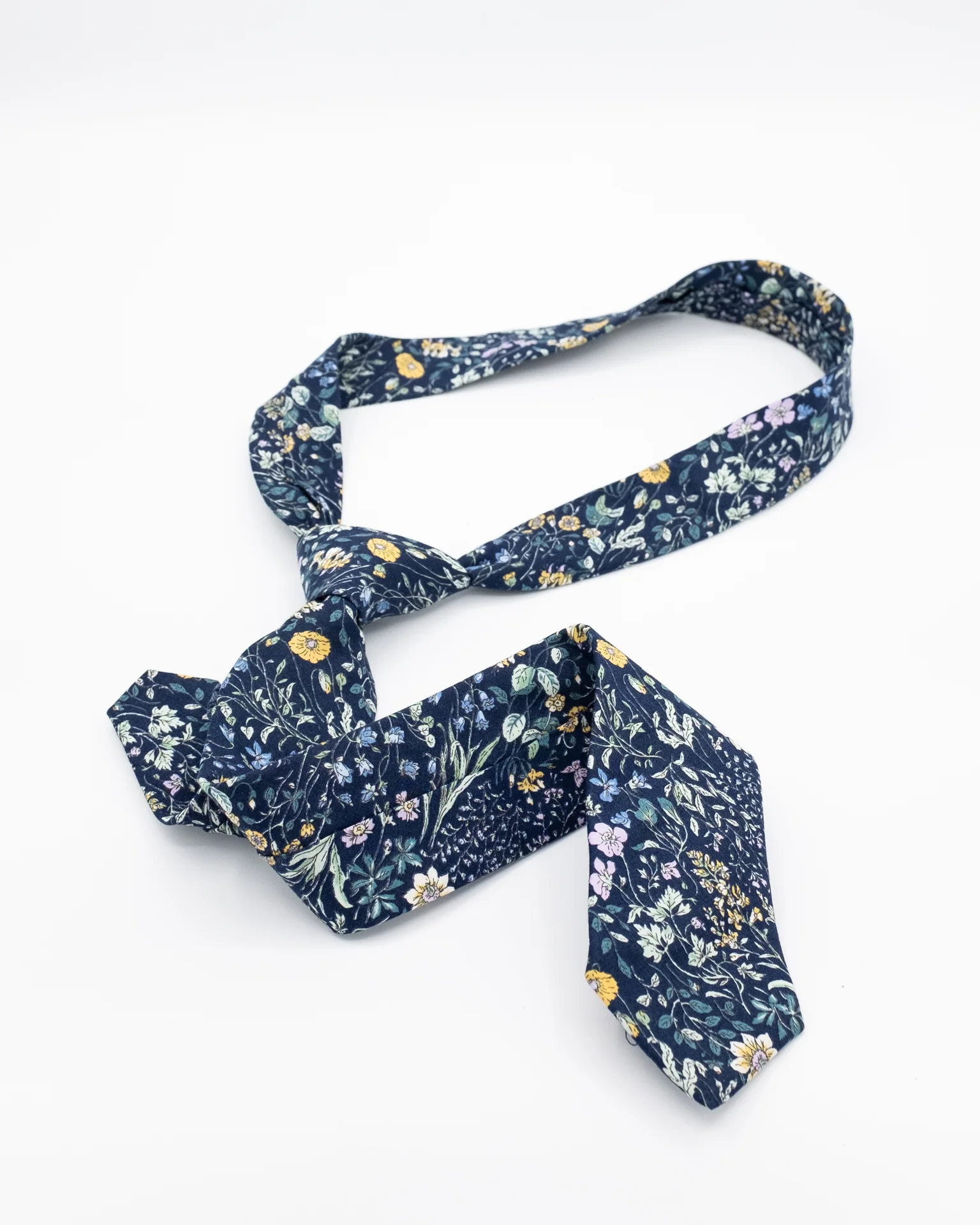 Thread Theory Mahle Tie - Image 9