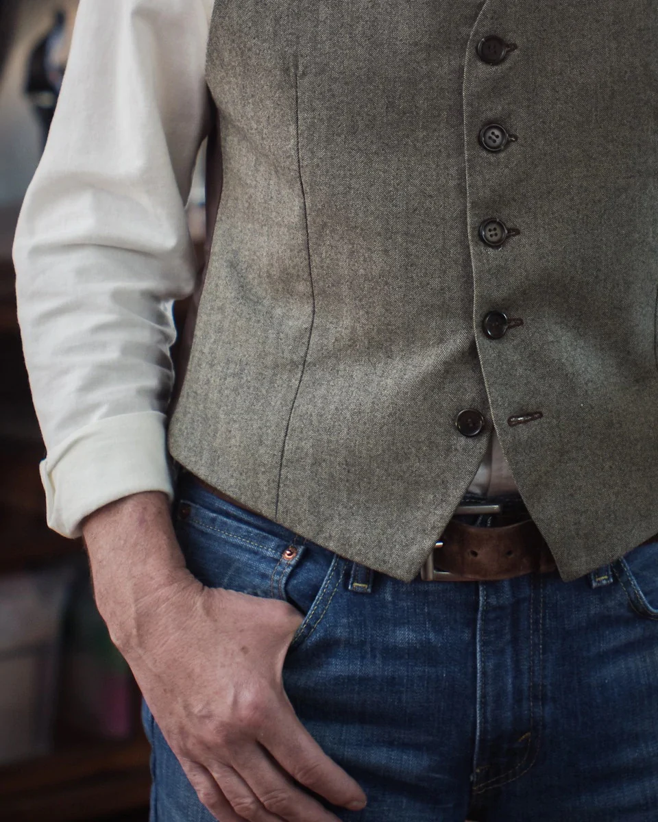 Thread Theory Men's Belvedere Waistcoat - Image 7