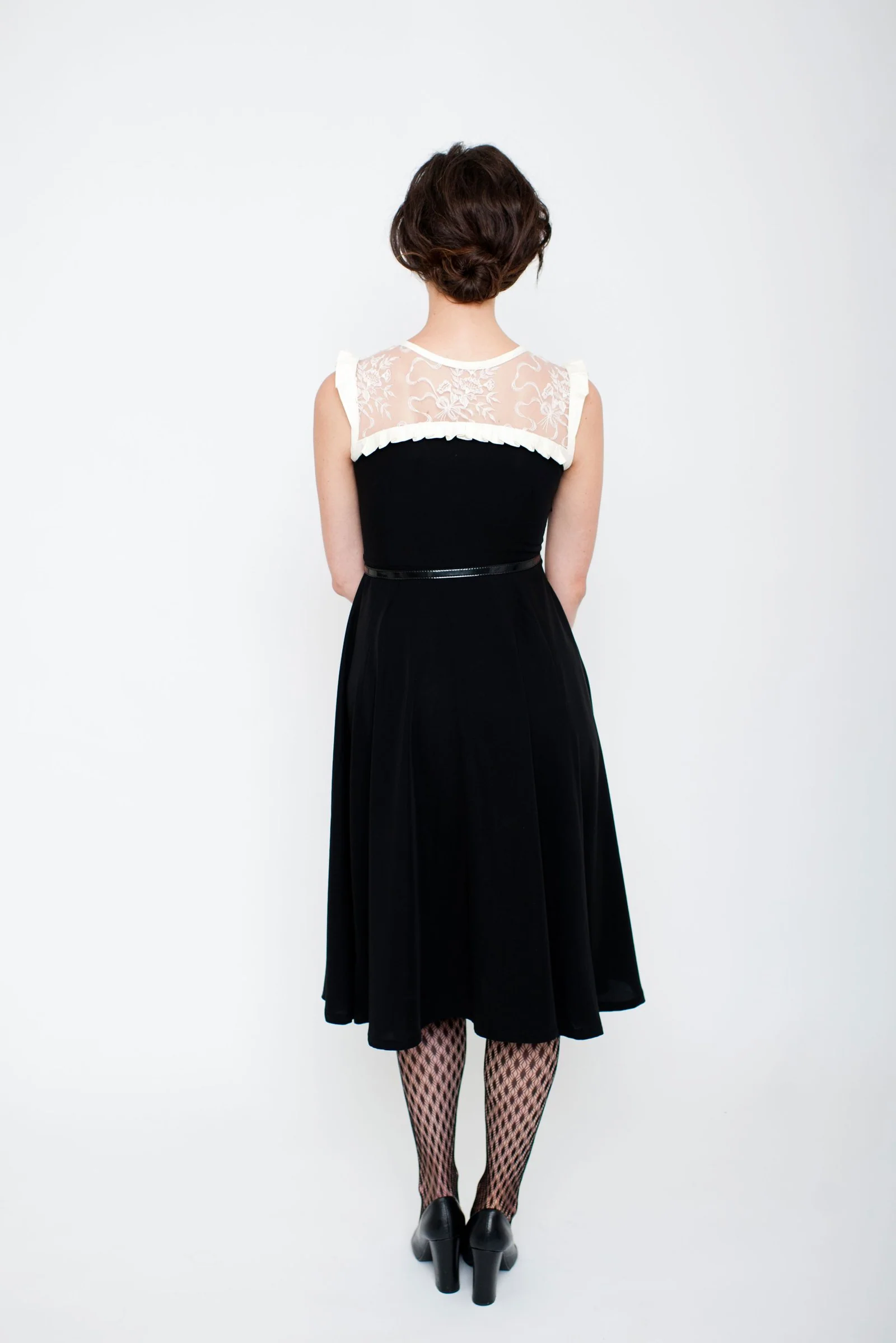 Victory Patterns Ava Dress and Blouse - Image 2