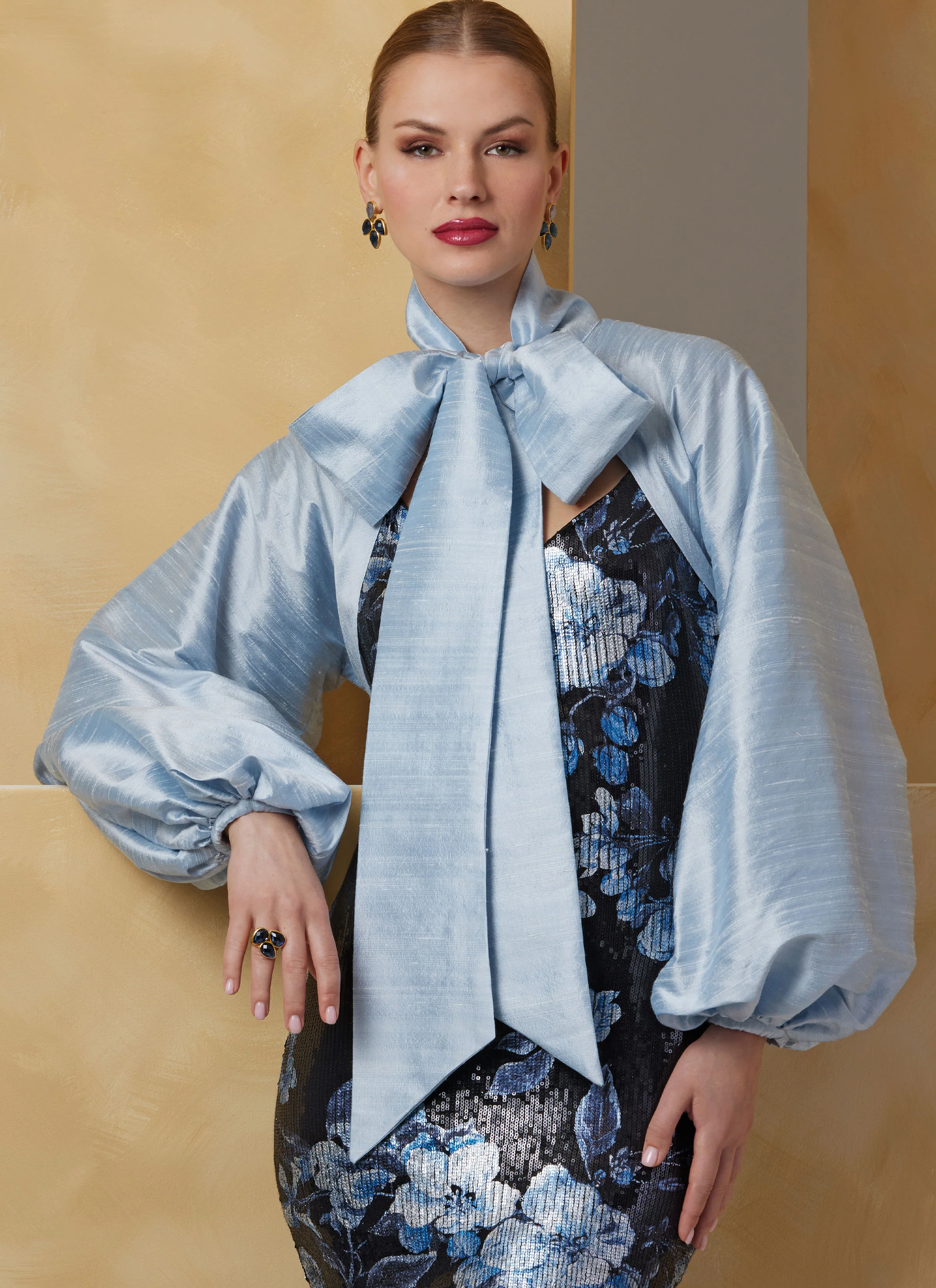 Vogue Bolero Sleeves V2079 - Image 4