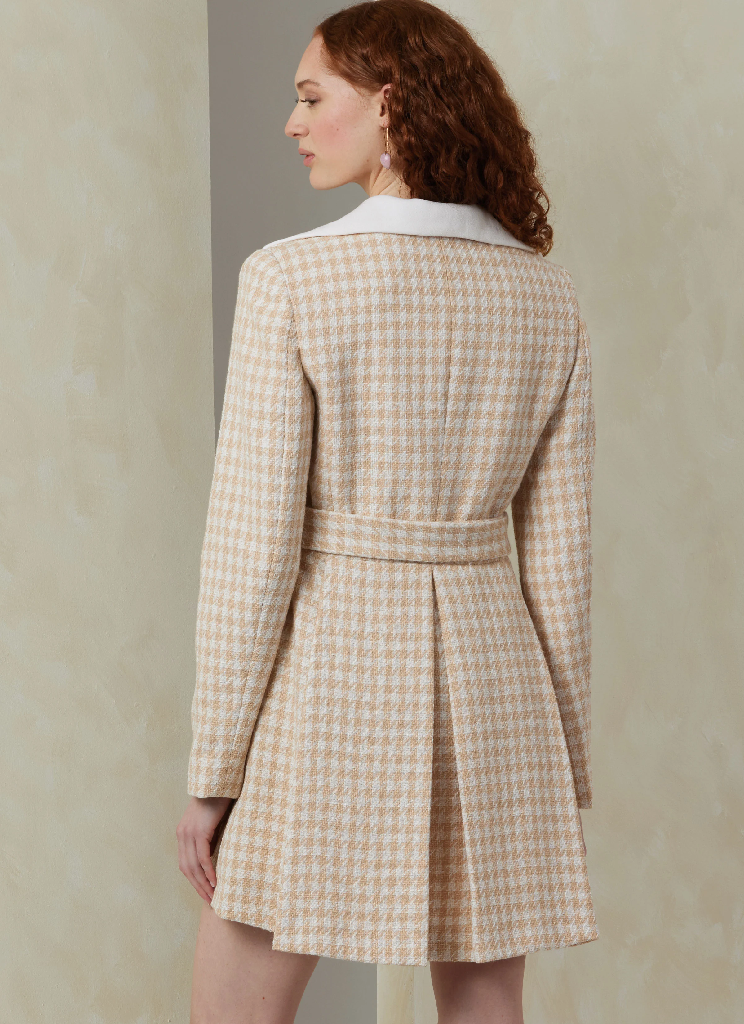 Vogue Coat V2092 - Image 6