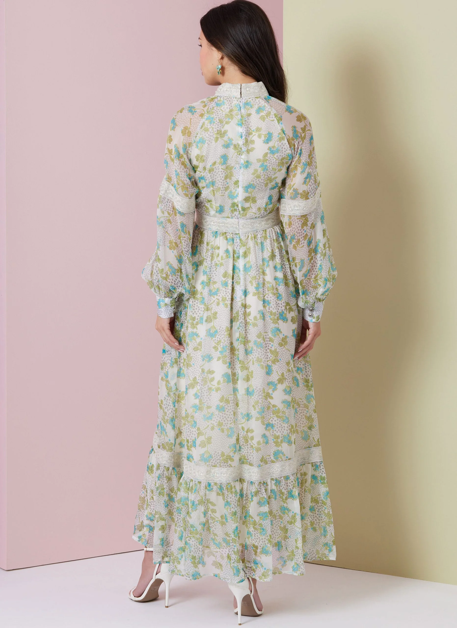 Vogue Dress V2004 - Image 6